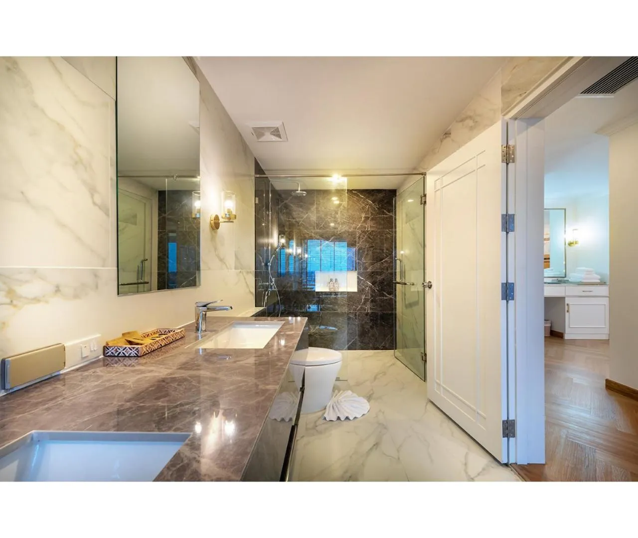 Bathroom in Nine River Hotel