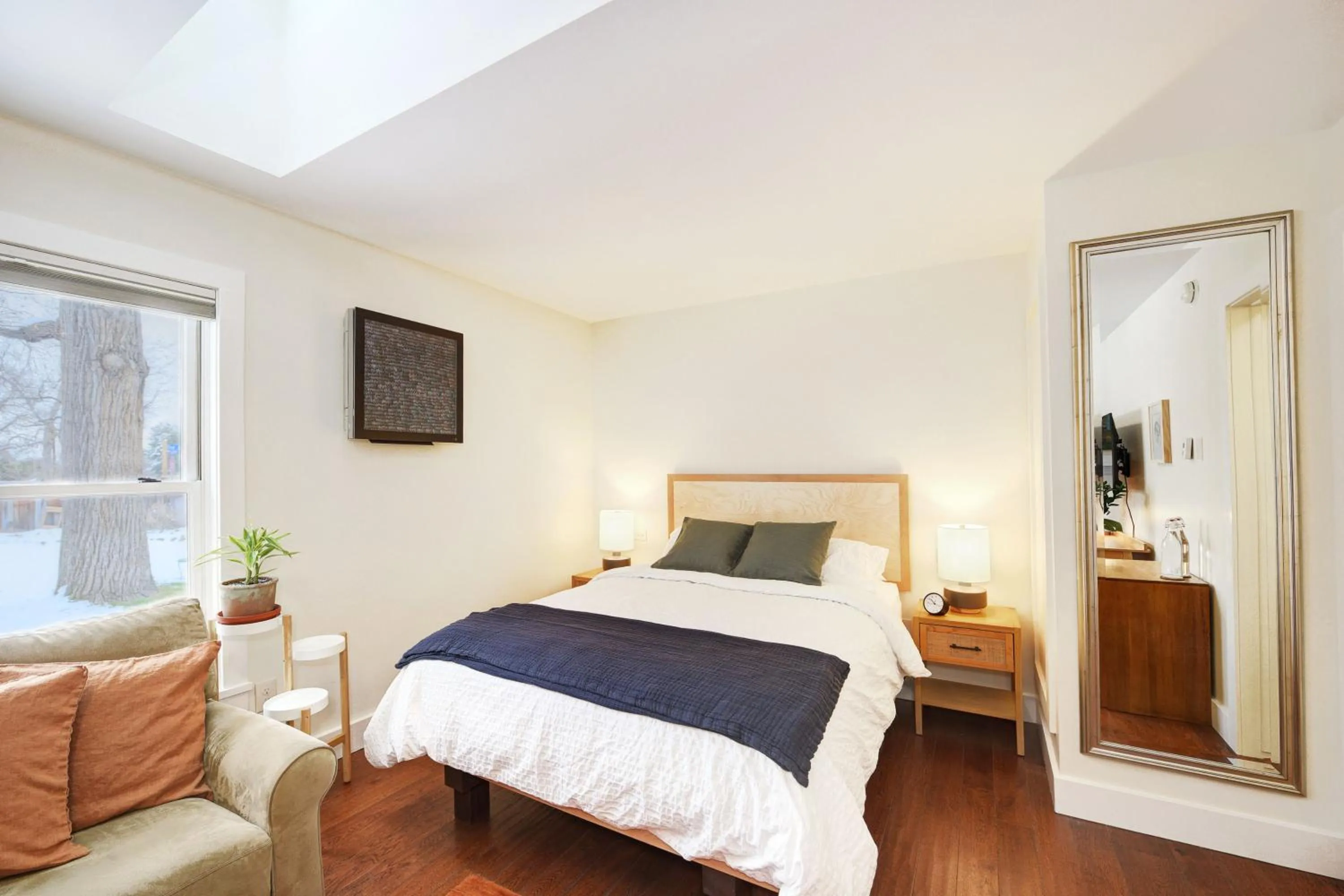 Bed in Boulder Guest House