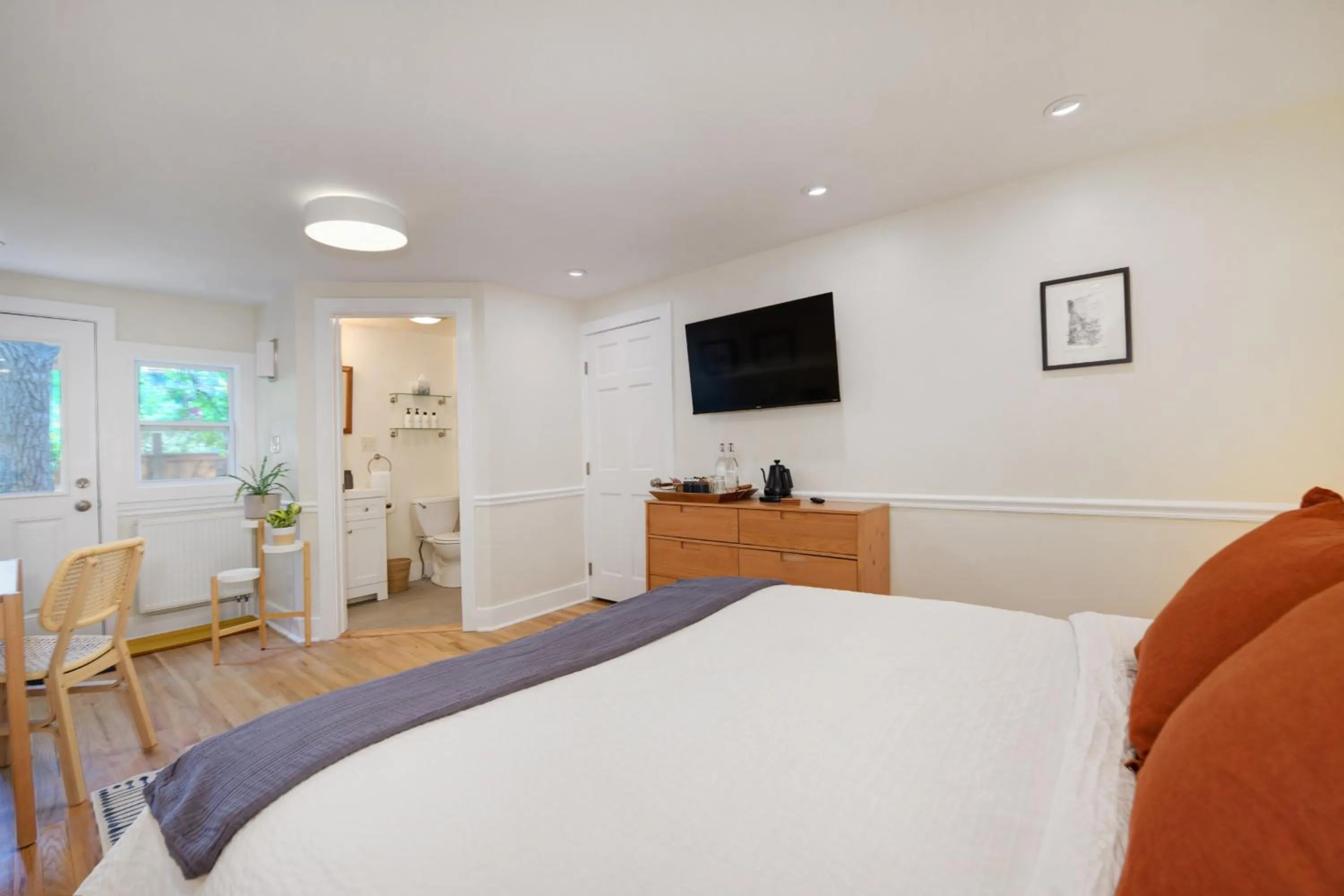 Bed in Boulder Guest House