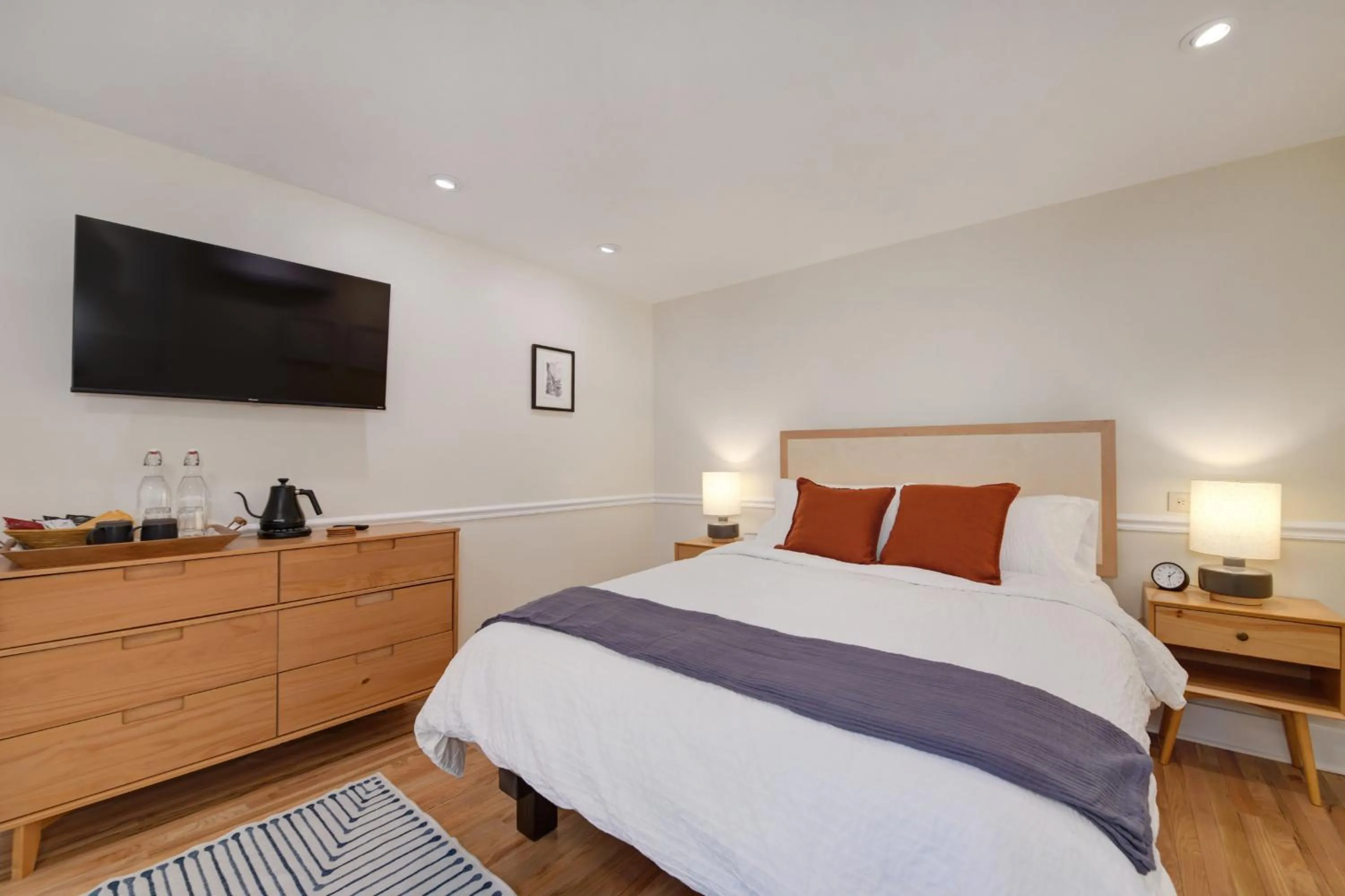 Bed in Boulder Guest House