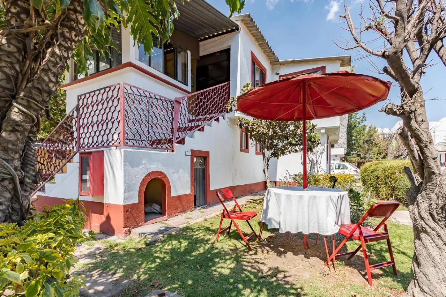 Ayenda Mesón del Río