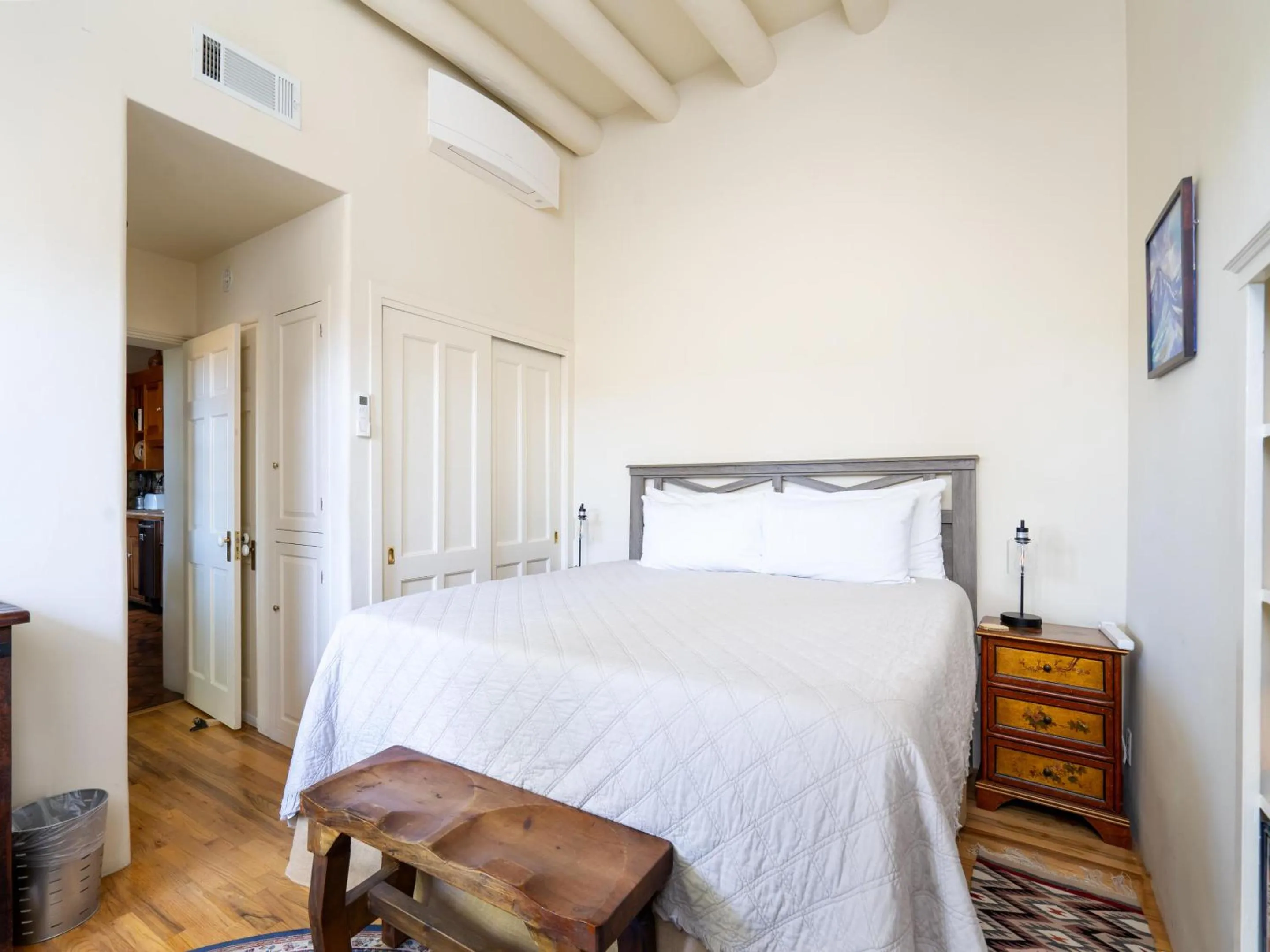 Property building, Bed in Siete Caballos