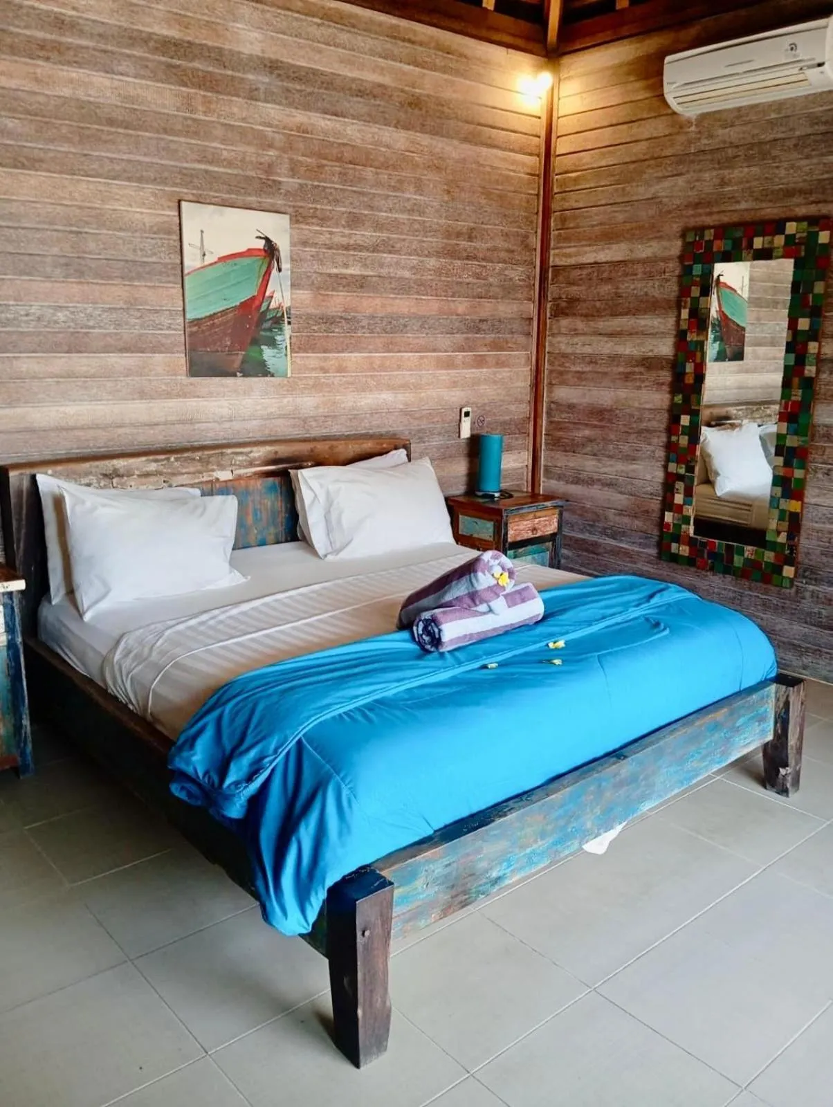 Bed in The Palms Ceningan Hotel