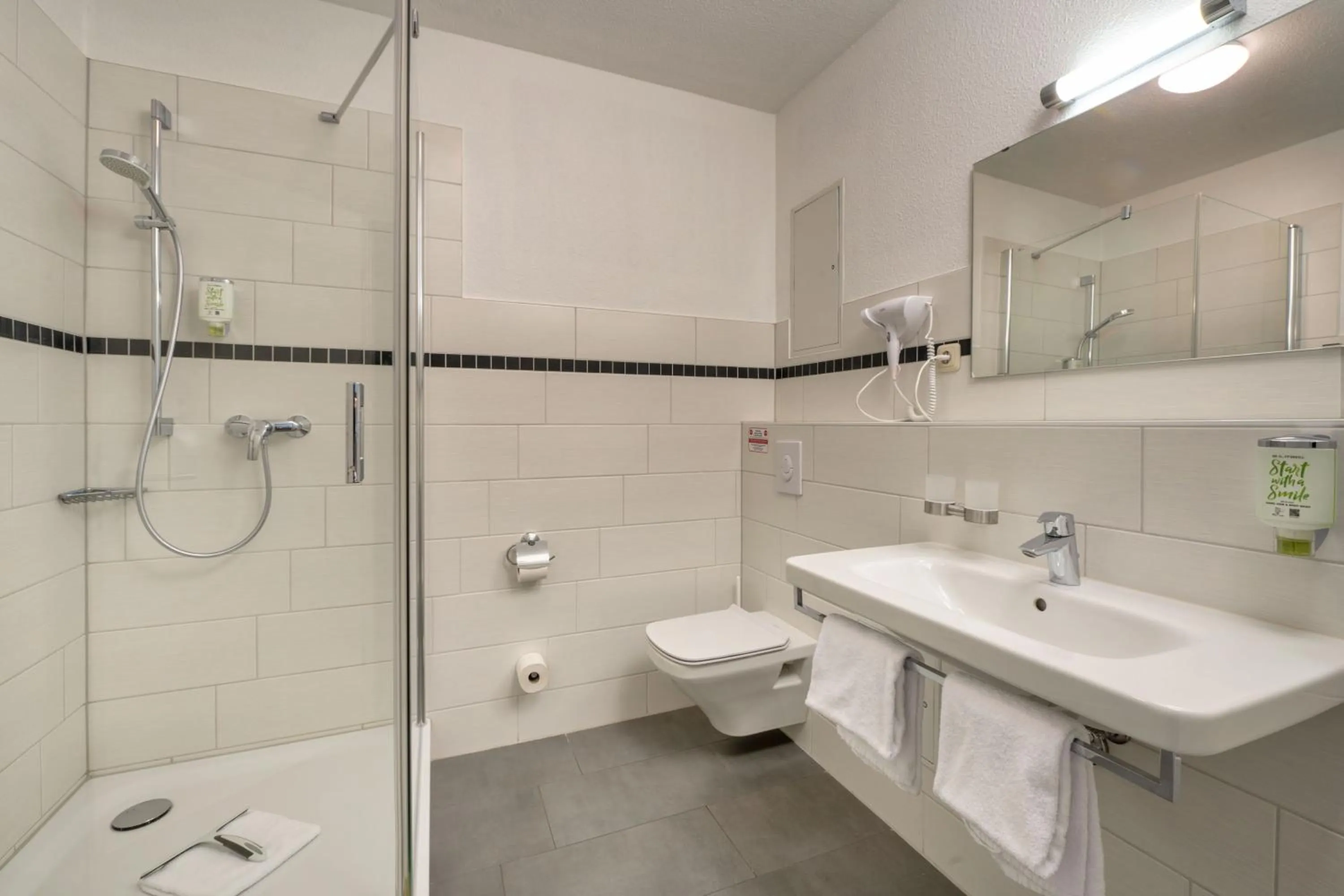 Bathroom in Hotel & Gästehaus Rostock Lütten Klein