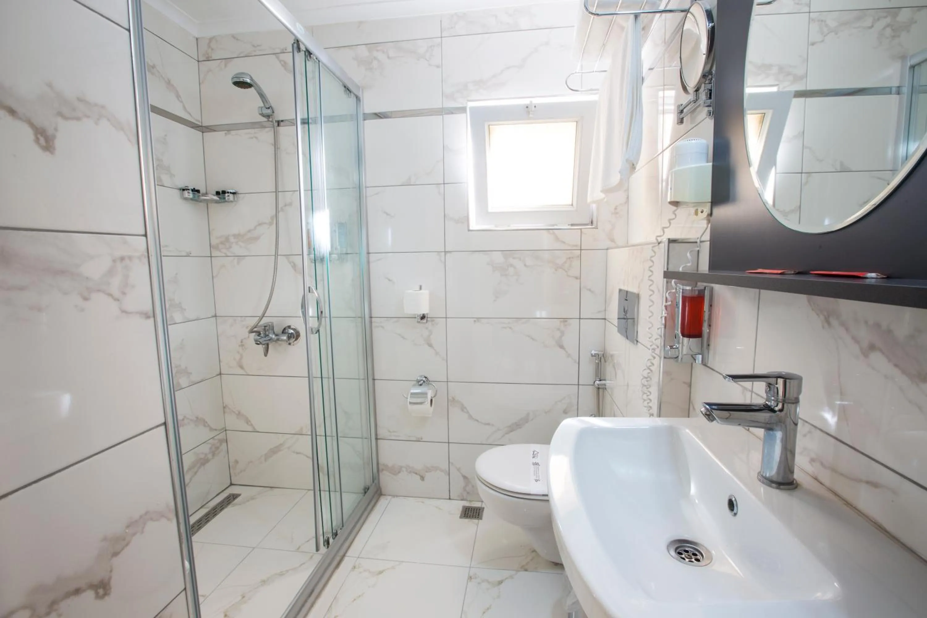 Bathroom in Azra Residence Otel