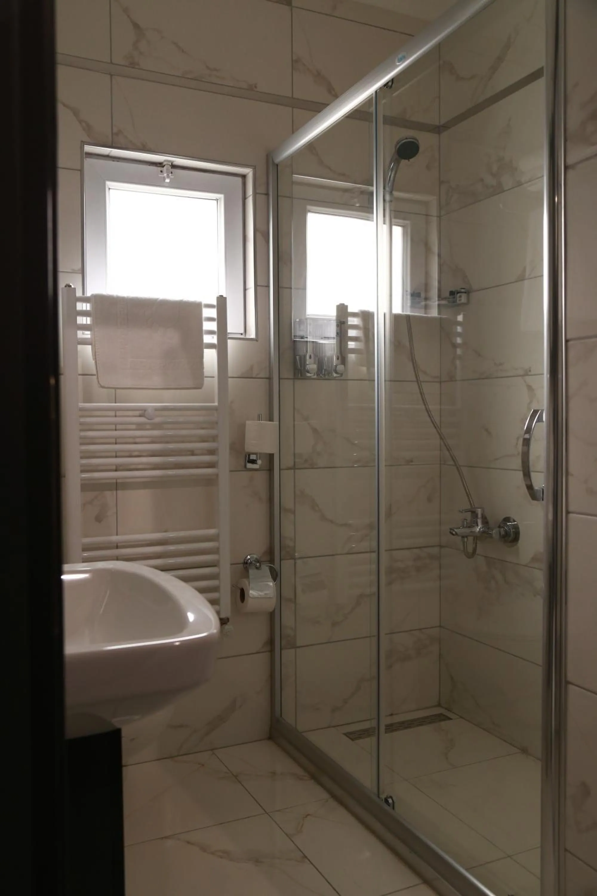 Bathroom in Azra Residence Otel