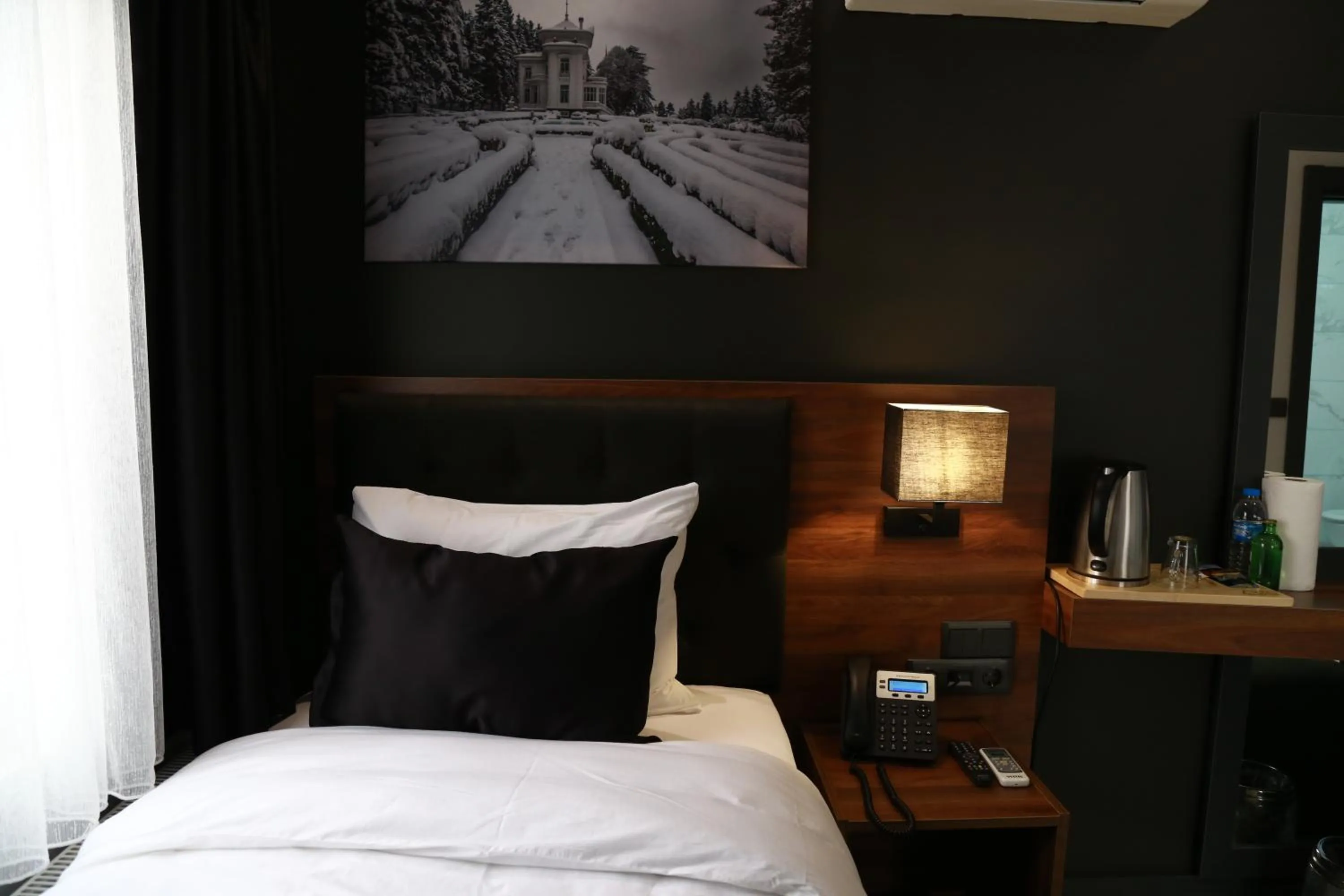 Photo of the whole room, Bed in Azra Residence Otel