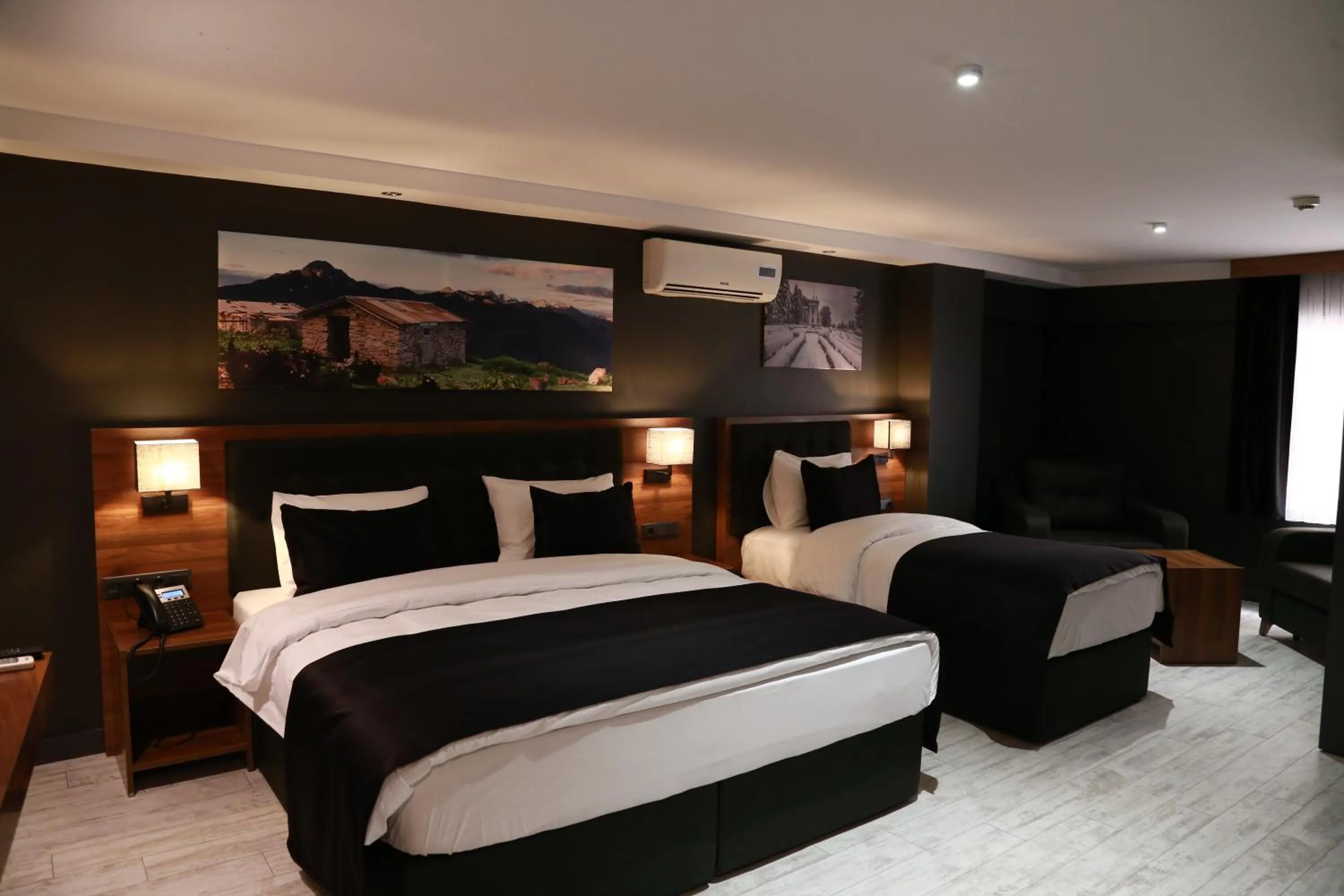 Photo of the whole room, Bed in Azra Residence Otel