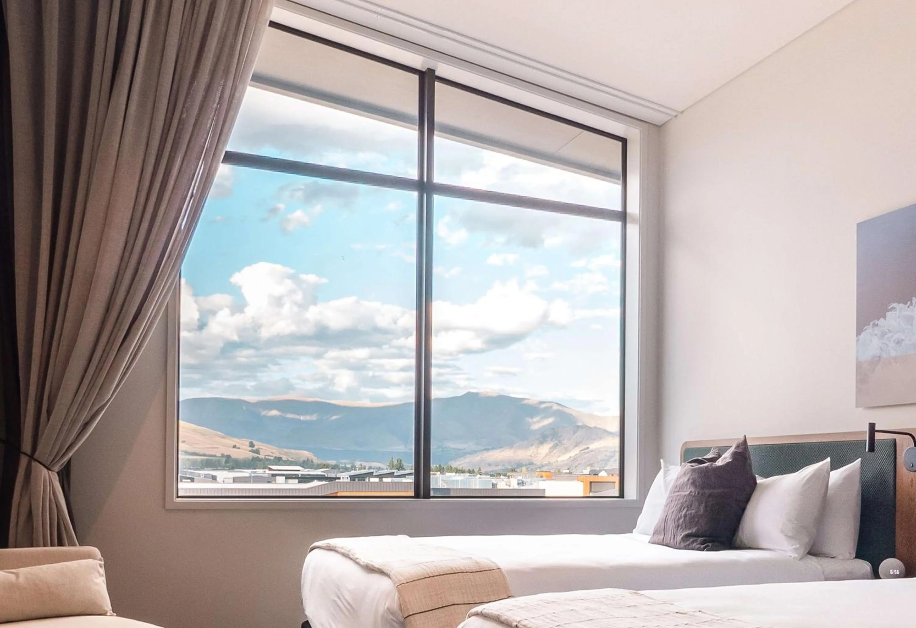 Bed in Sudima Queenstown Five Mile