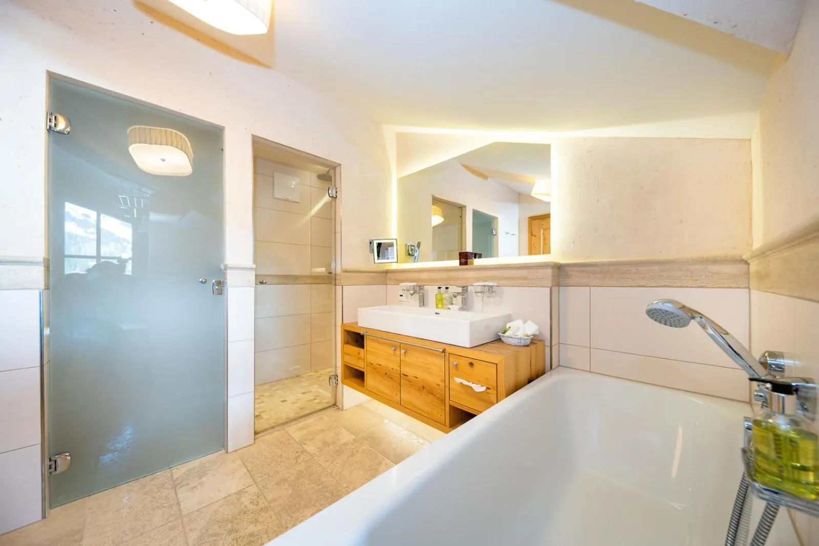 Bathroom in Übergossene Alm Resort