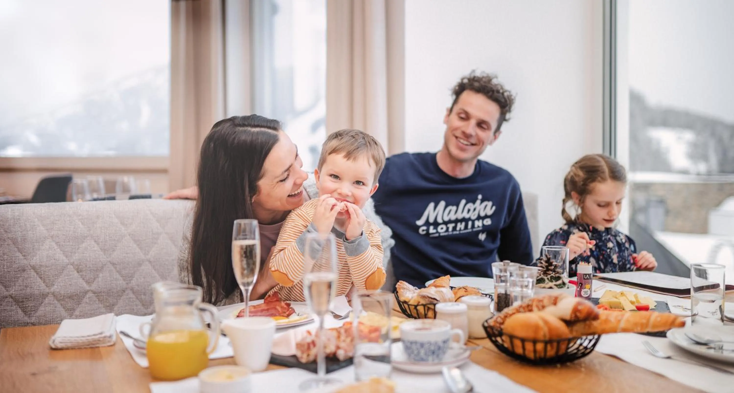 Breakfast in Übergossene Alm Resort