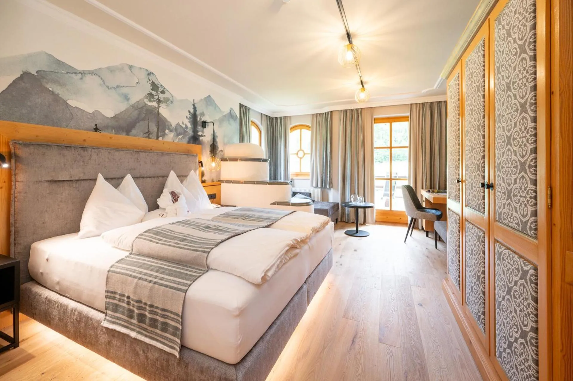 Photo of the whole room, Bed in Übergossene Alm Resort