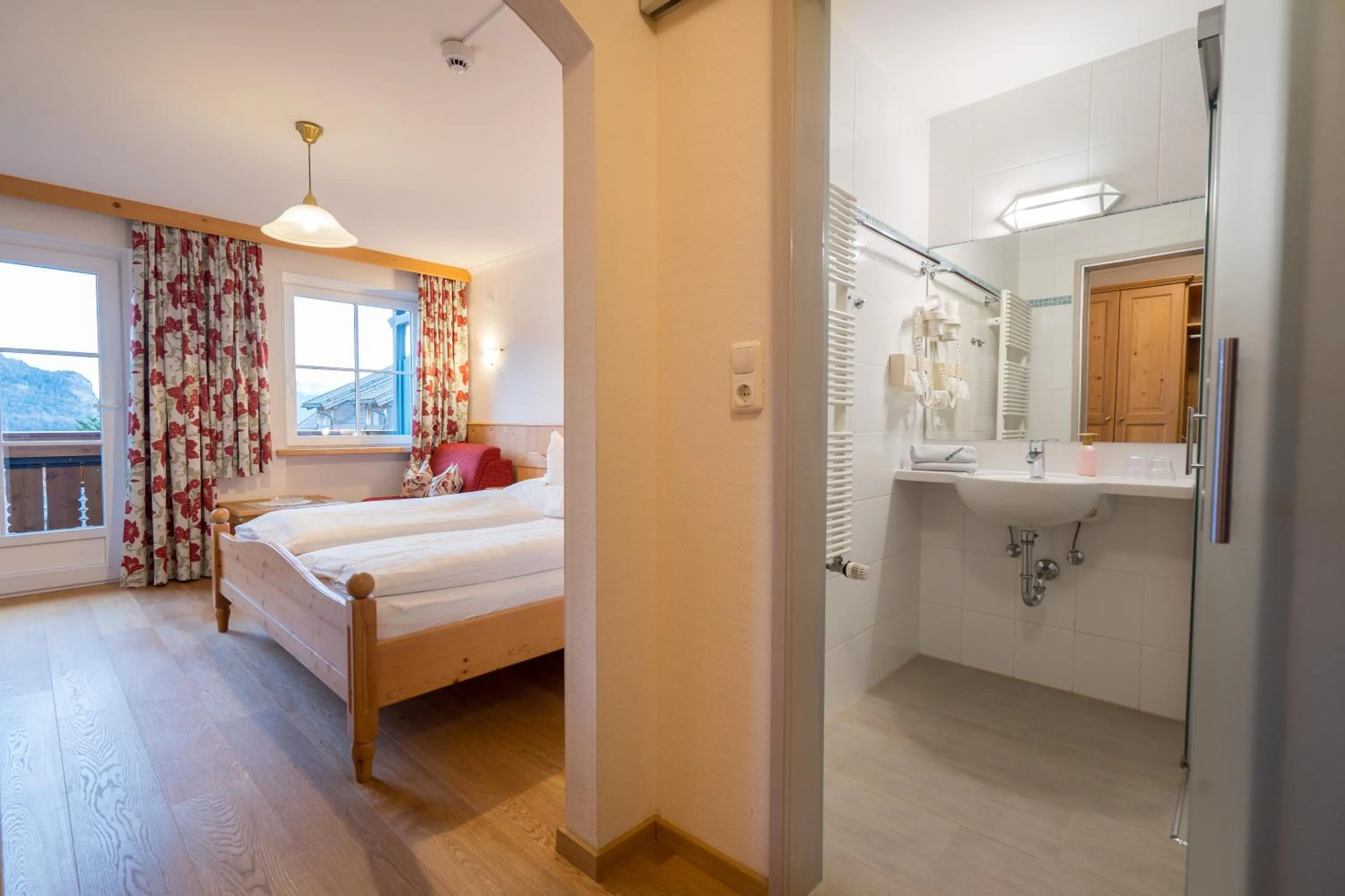 Bed in Hotel-Garni Schernthaner