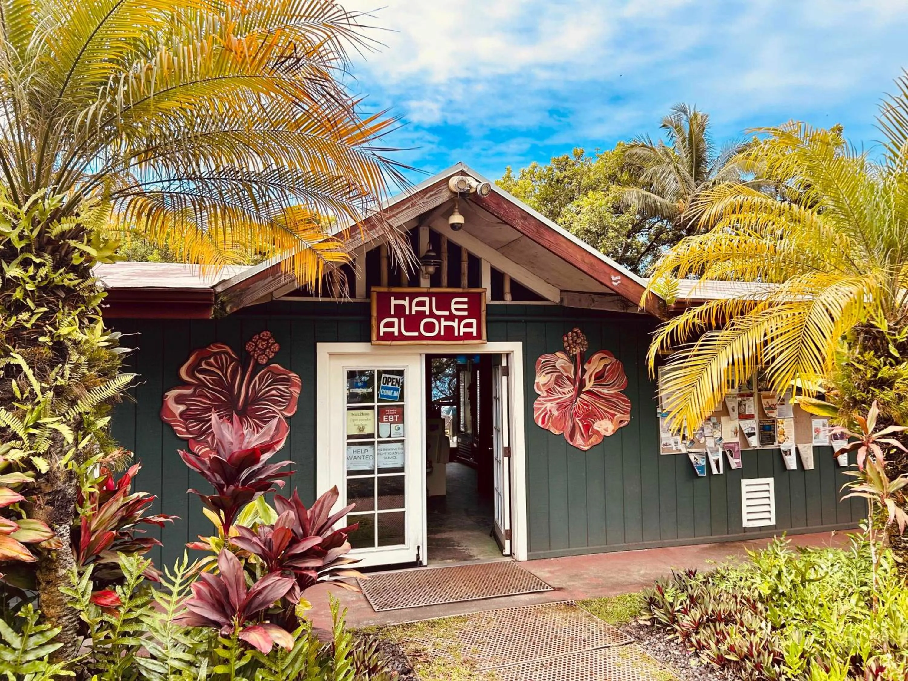 Property building in Kalani Oceanside Retreat