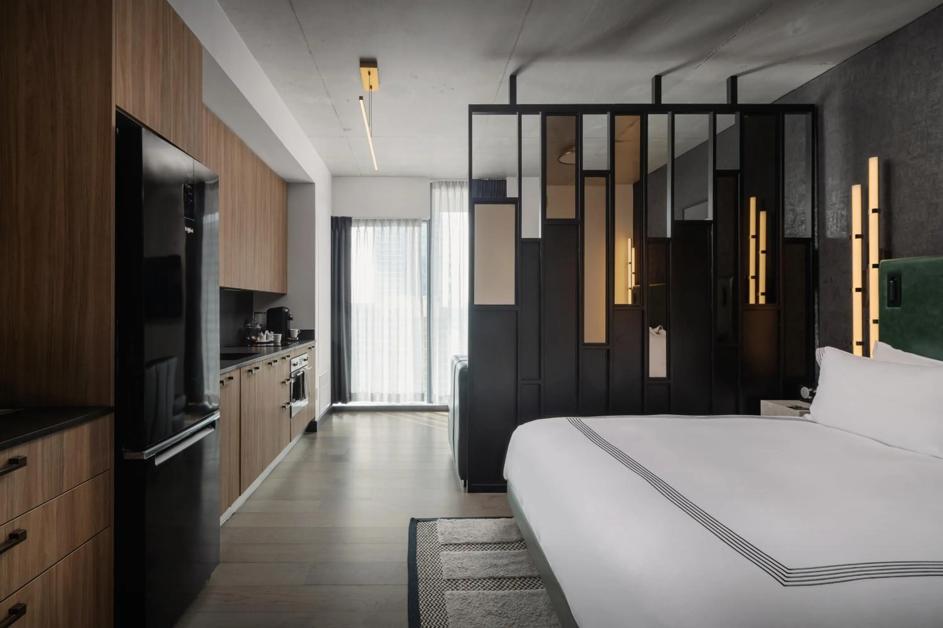 Kitchen or kitchenette, Bed in Thompson Austin, by Hyatt