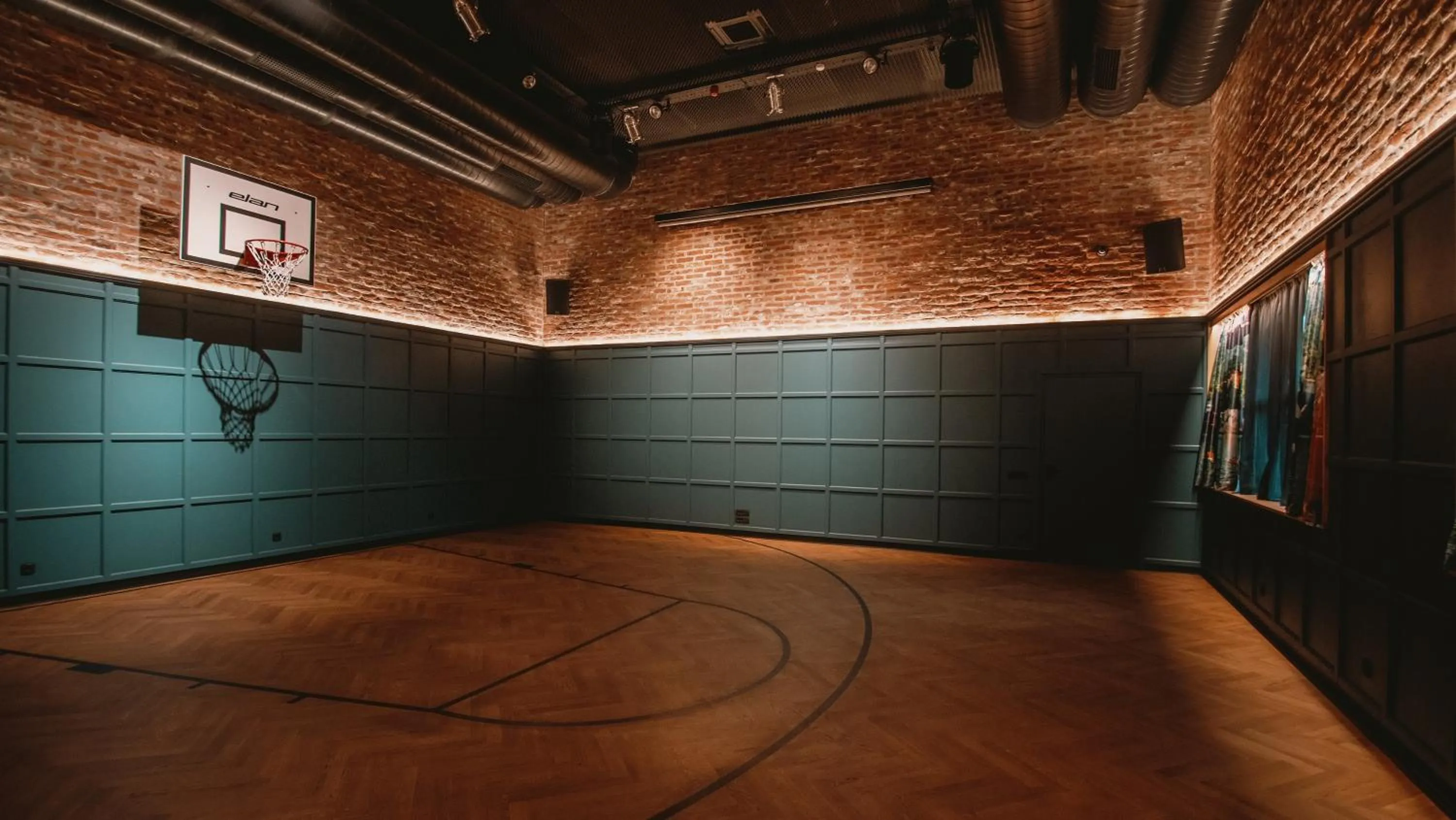 Meeting/conference room in ONE66 Hotel