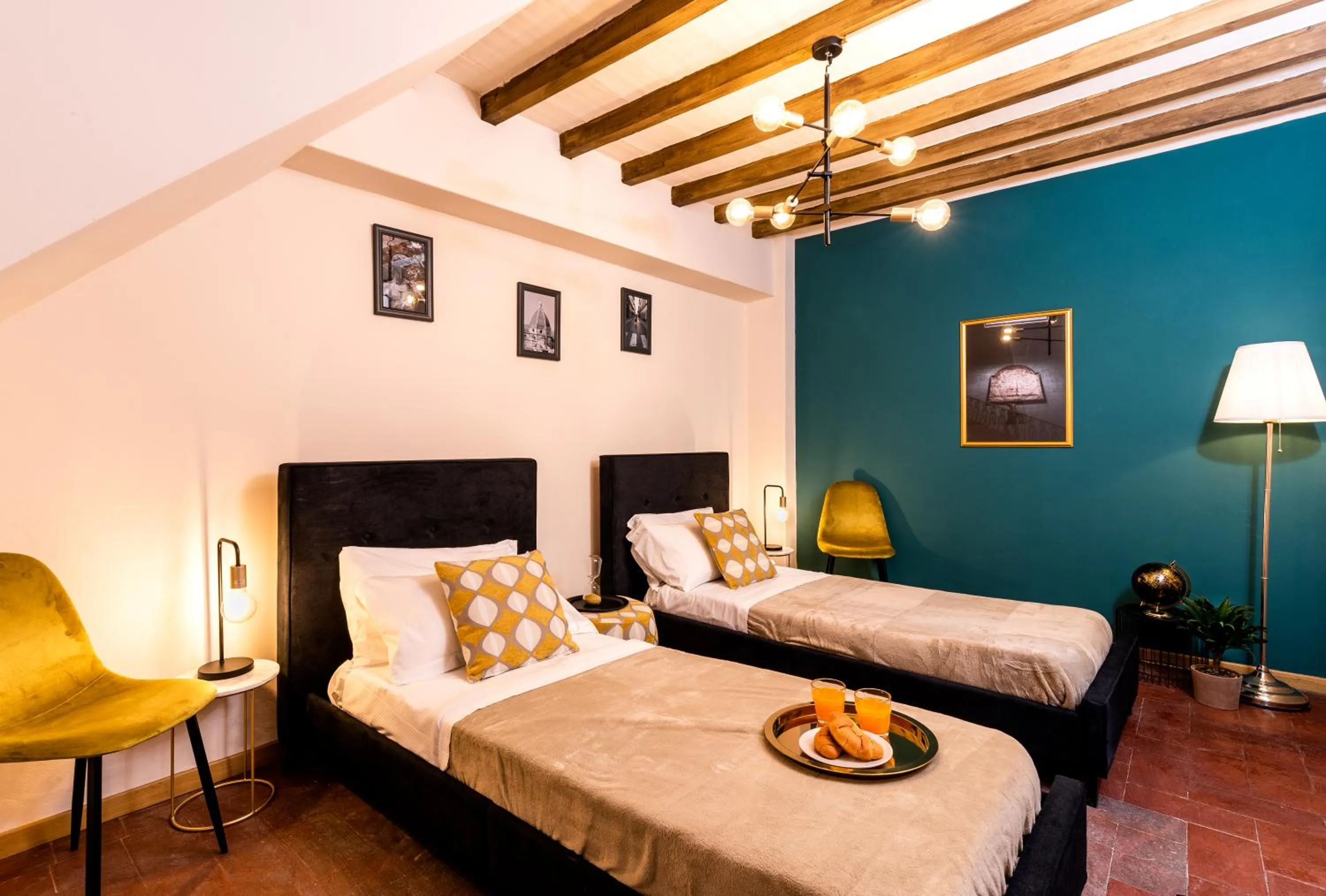 Bedroom, Bed in Elegant and historic 3-Bedroom in city center -By LikeHomeFlorence