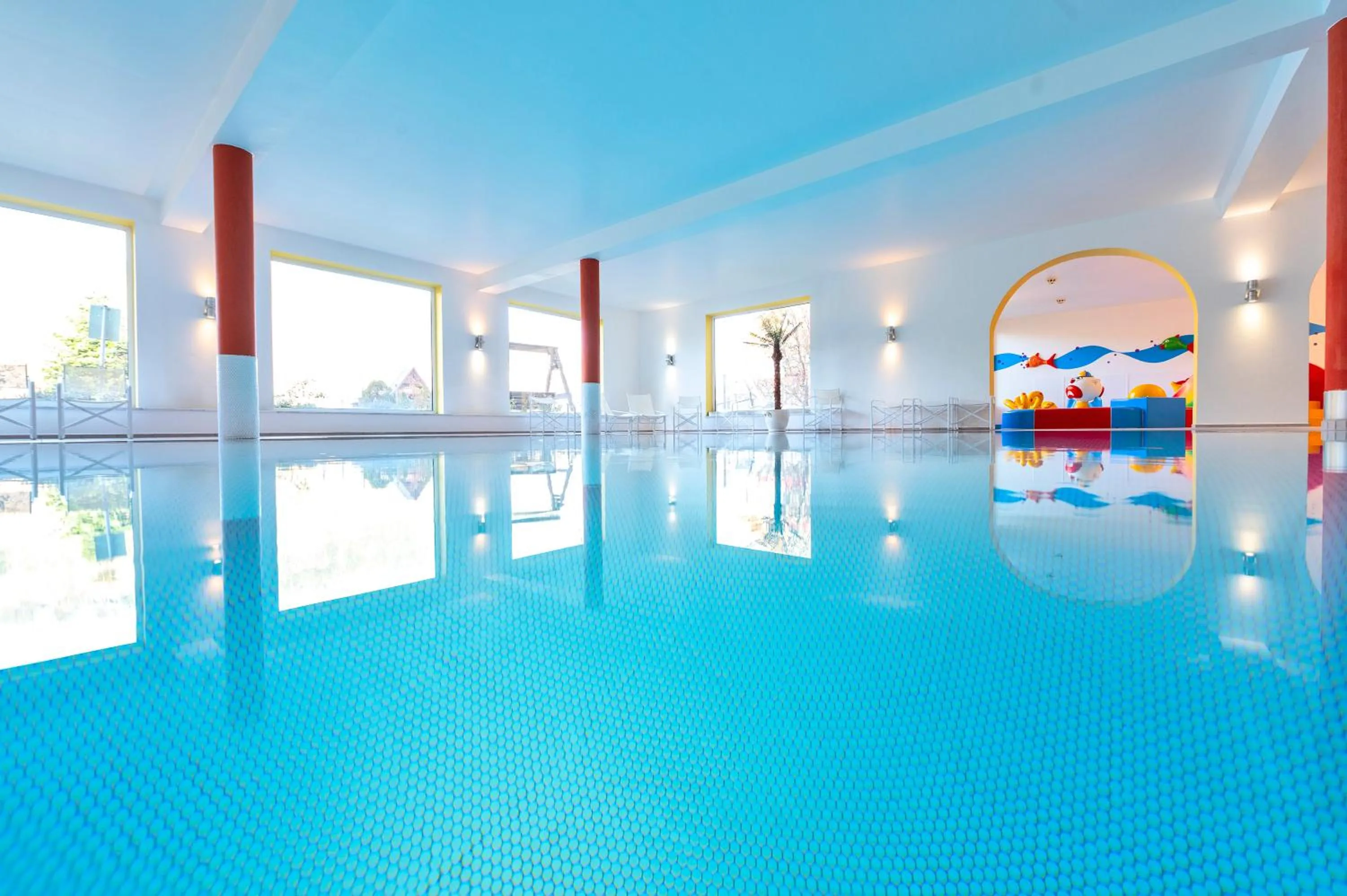 Swimming pool in Familotel Mein Krug