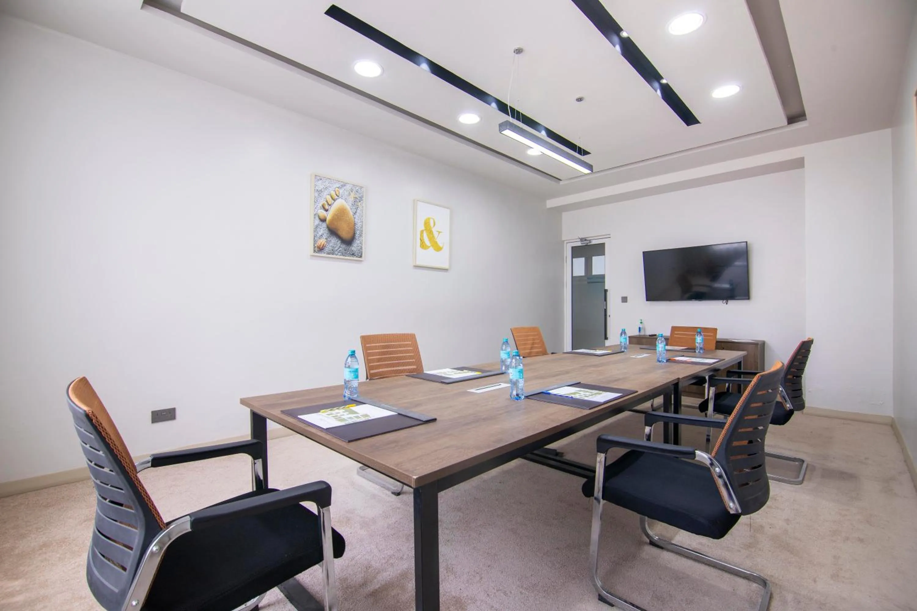 Business facilities in Eseriani The Resort