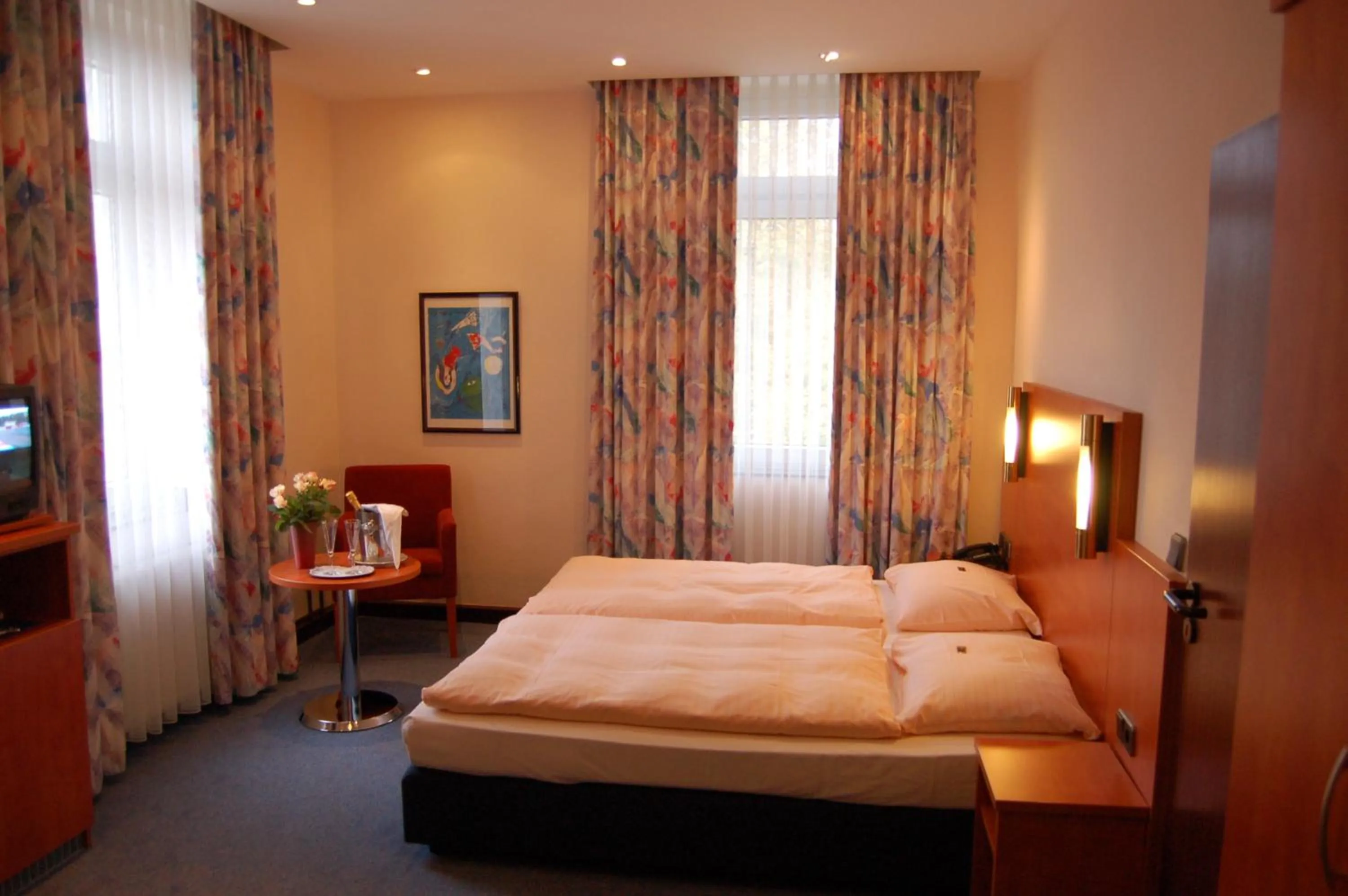 Day, Bed in Astoria Hotel