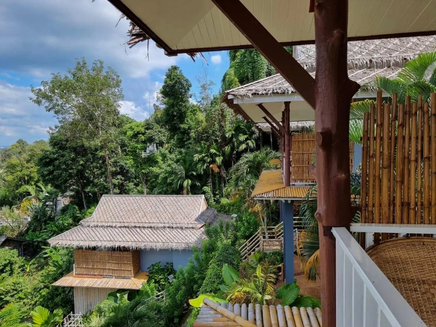 Property building in Baan Phuvara Retreat - Romantic Jacuzzi Mountain View Villas