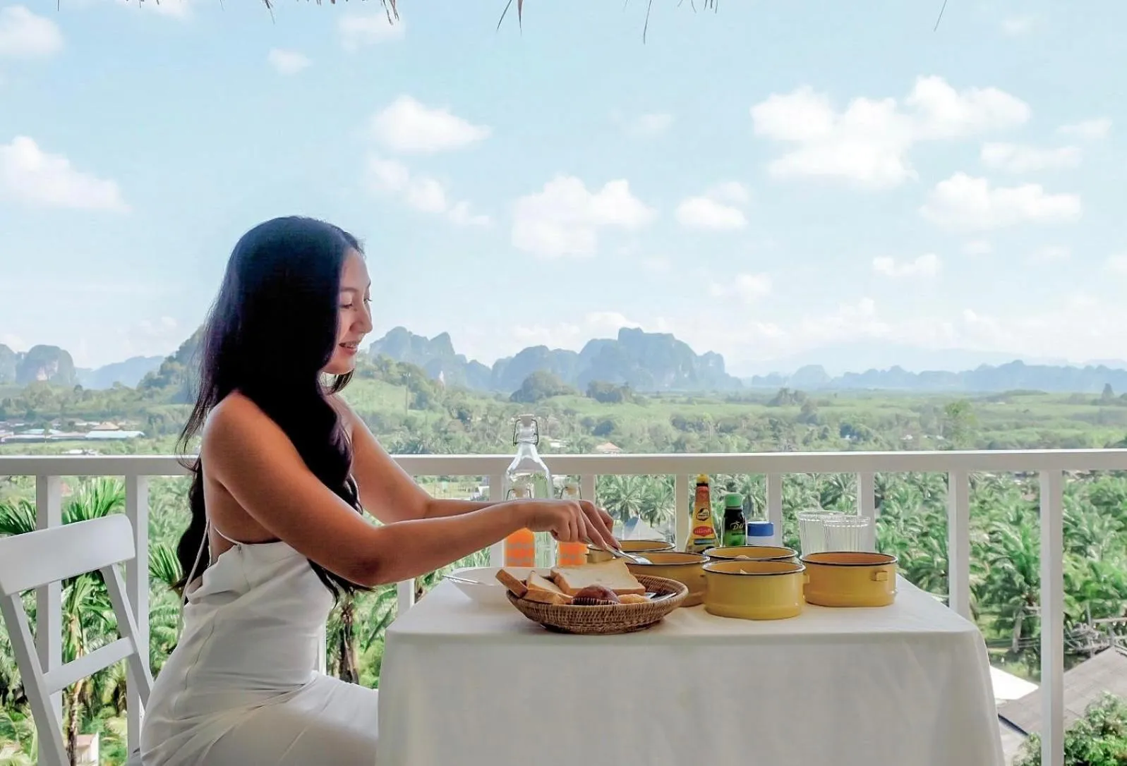 People in Baan Phuvara Retreat - Romantic Jacuzzi Mountain View Villas