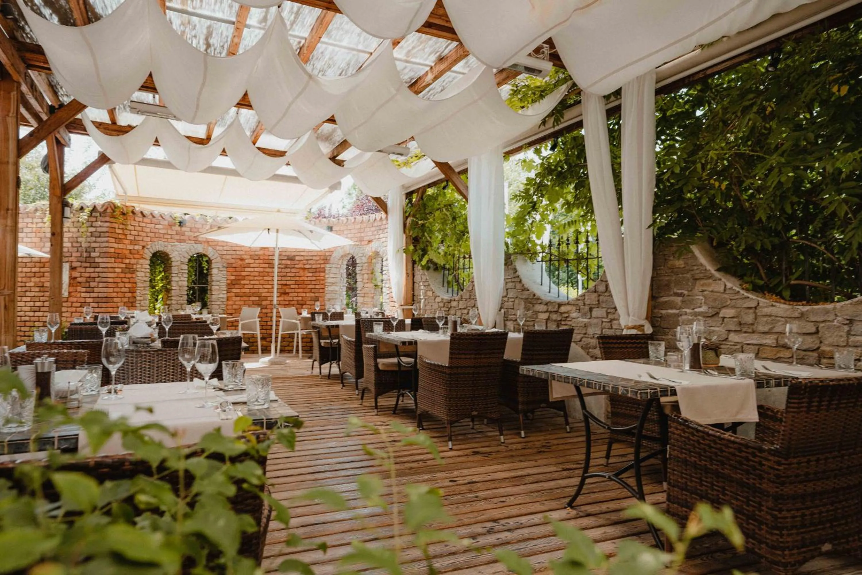 Restaurant/places to eat in Garten-Hotel Ochensberger