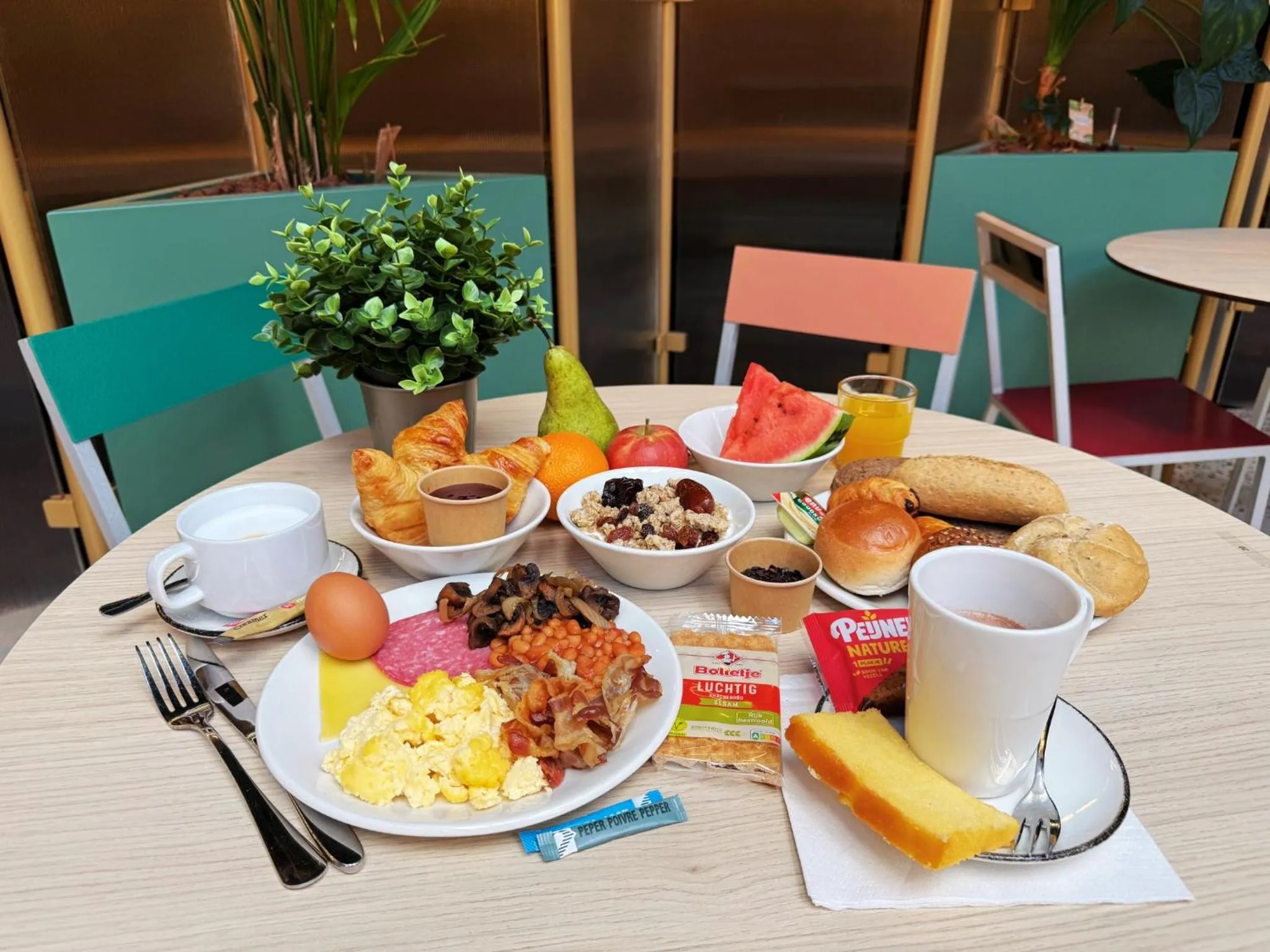 Breakfast in The Florian Amsterdam Schiphol Airport, WorldHotels Crafted