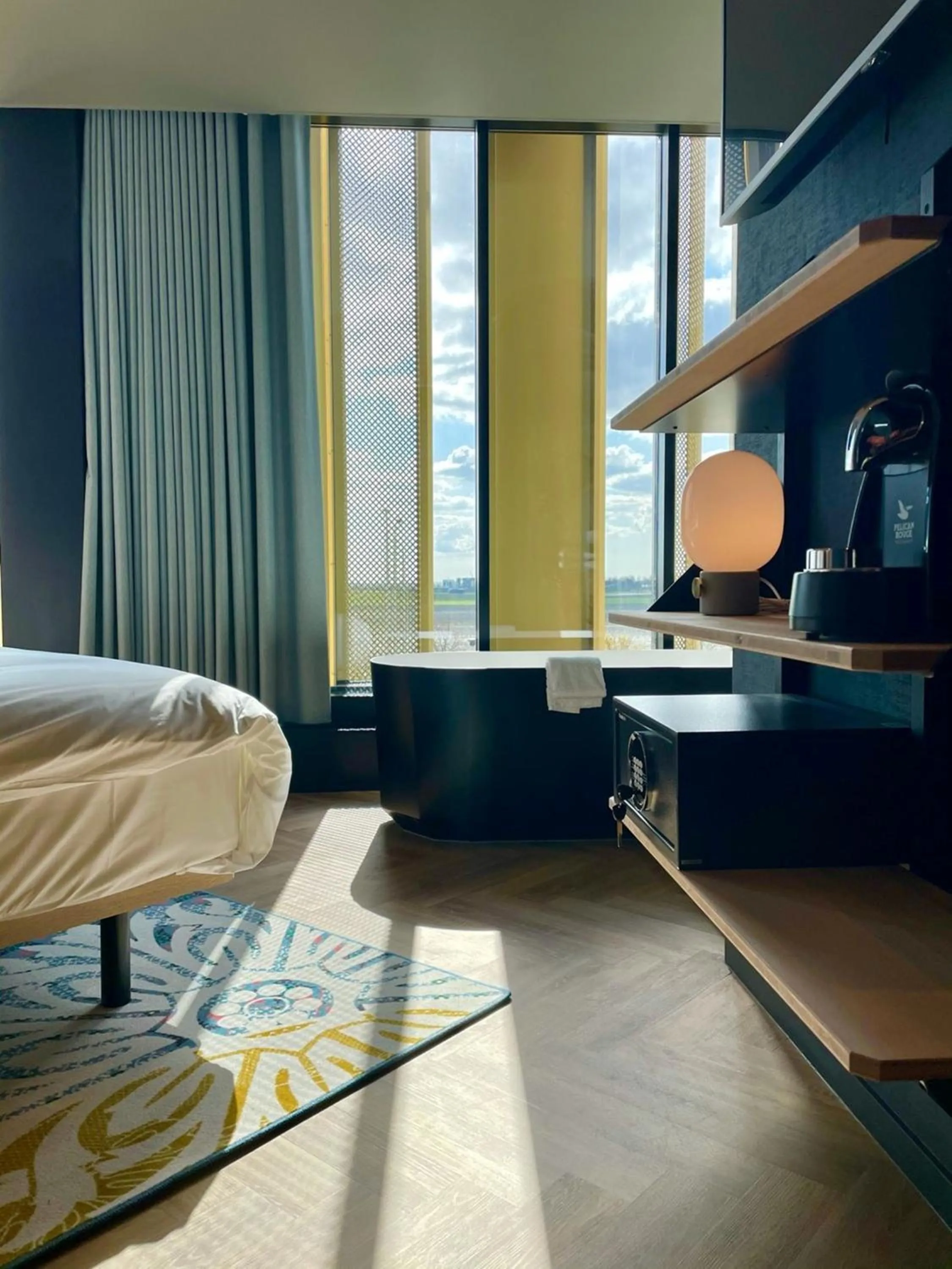 Bath, Bed in The Florian Amsterdam Schiphol Airport, WorldHotels Crafted