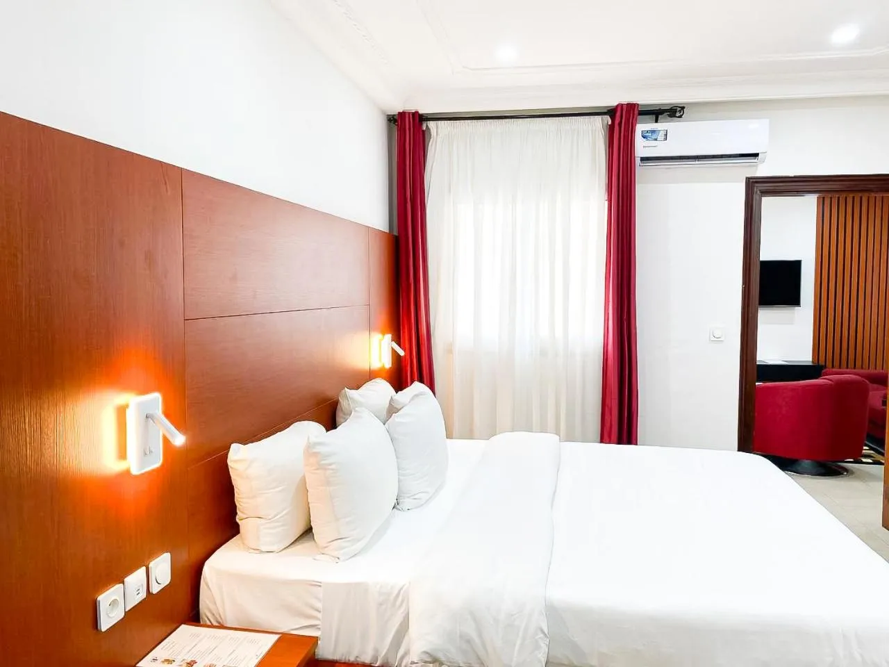 Bed in Bano Palace Hotel