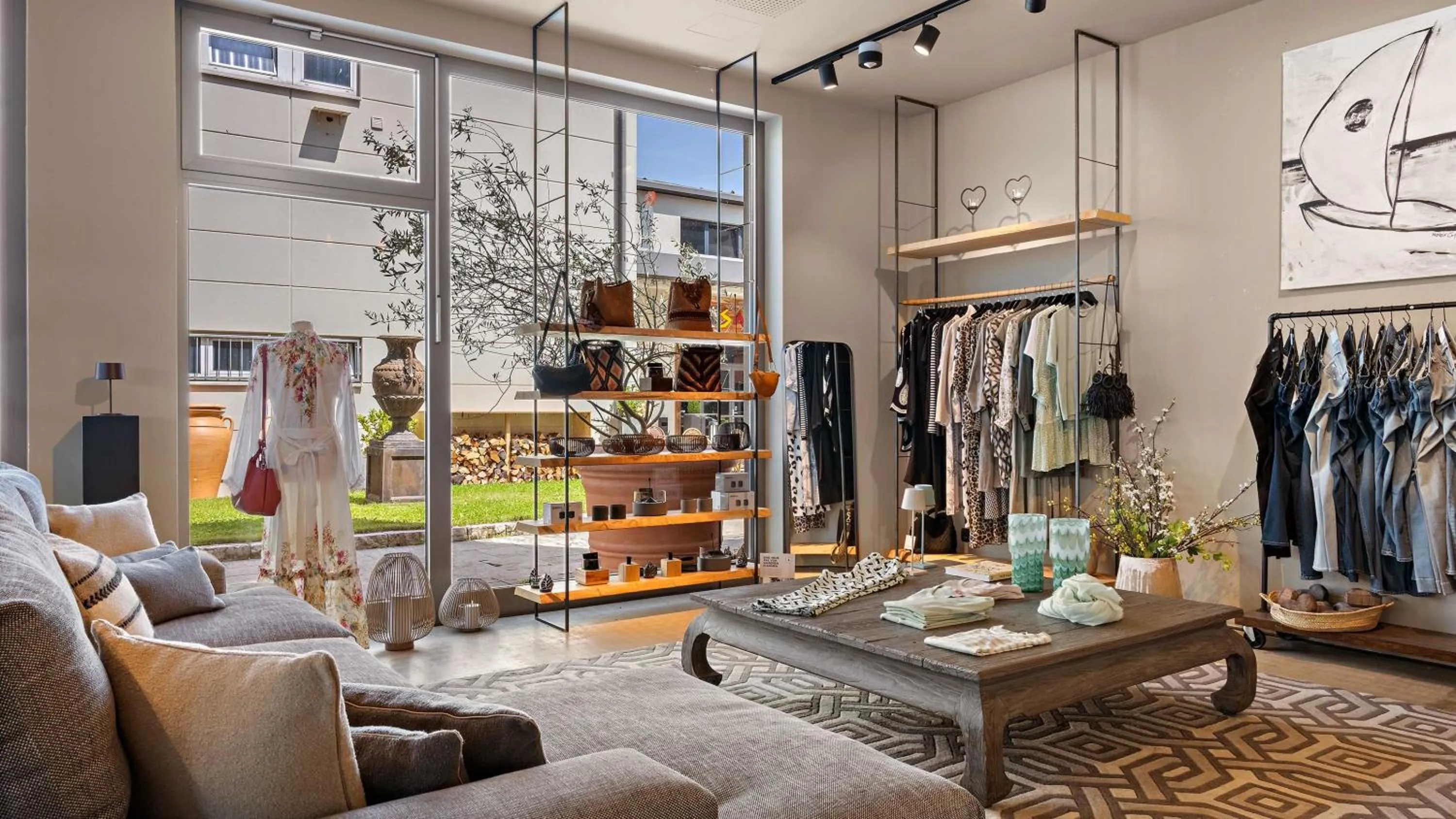 On-site shops in Hotel Villa Toskana