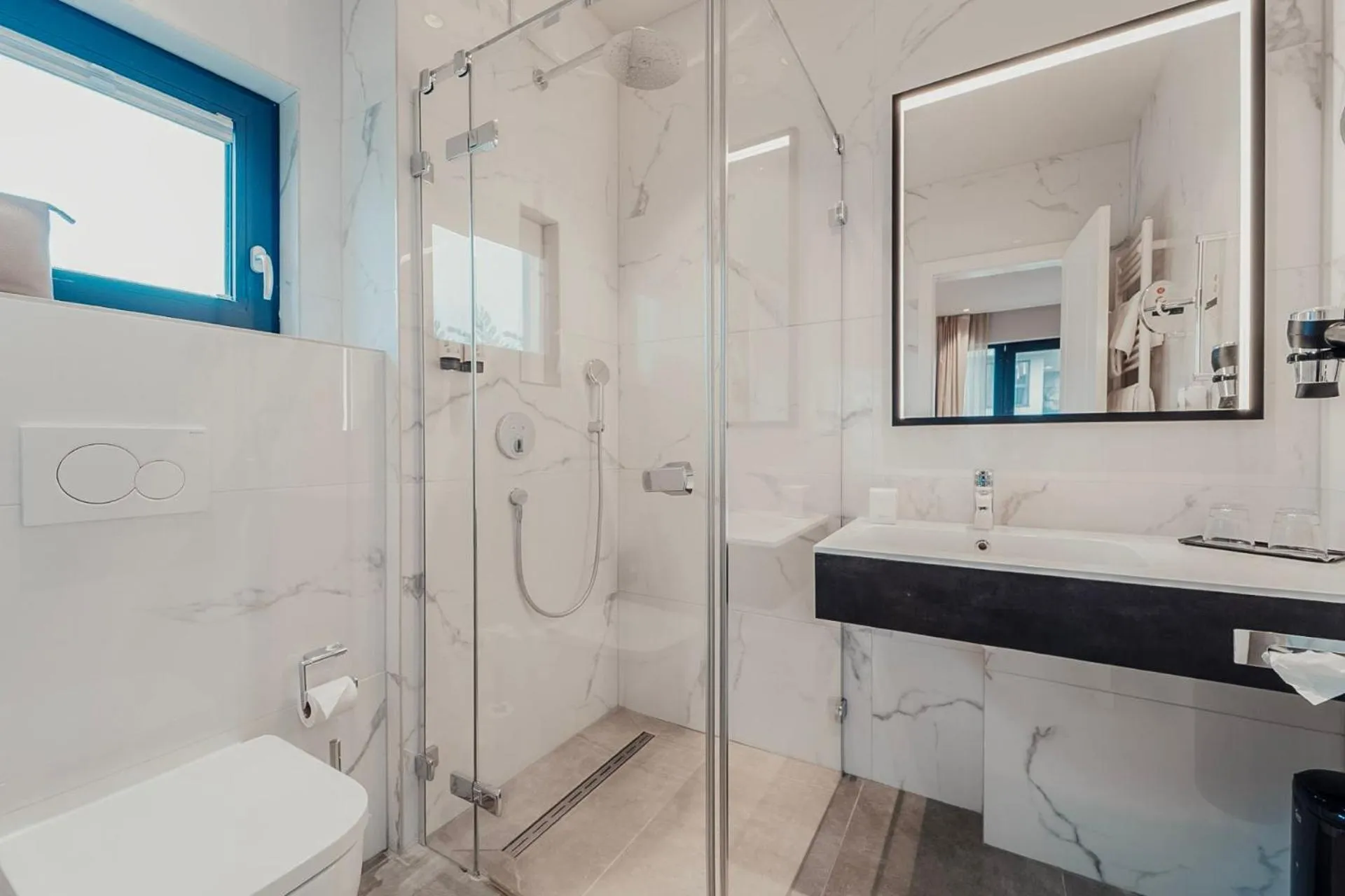 Bathroom in Hotel Villa Toskana