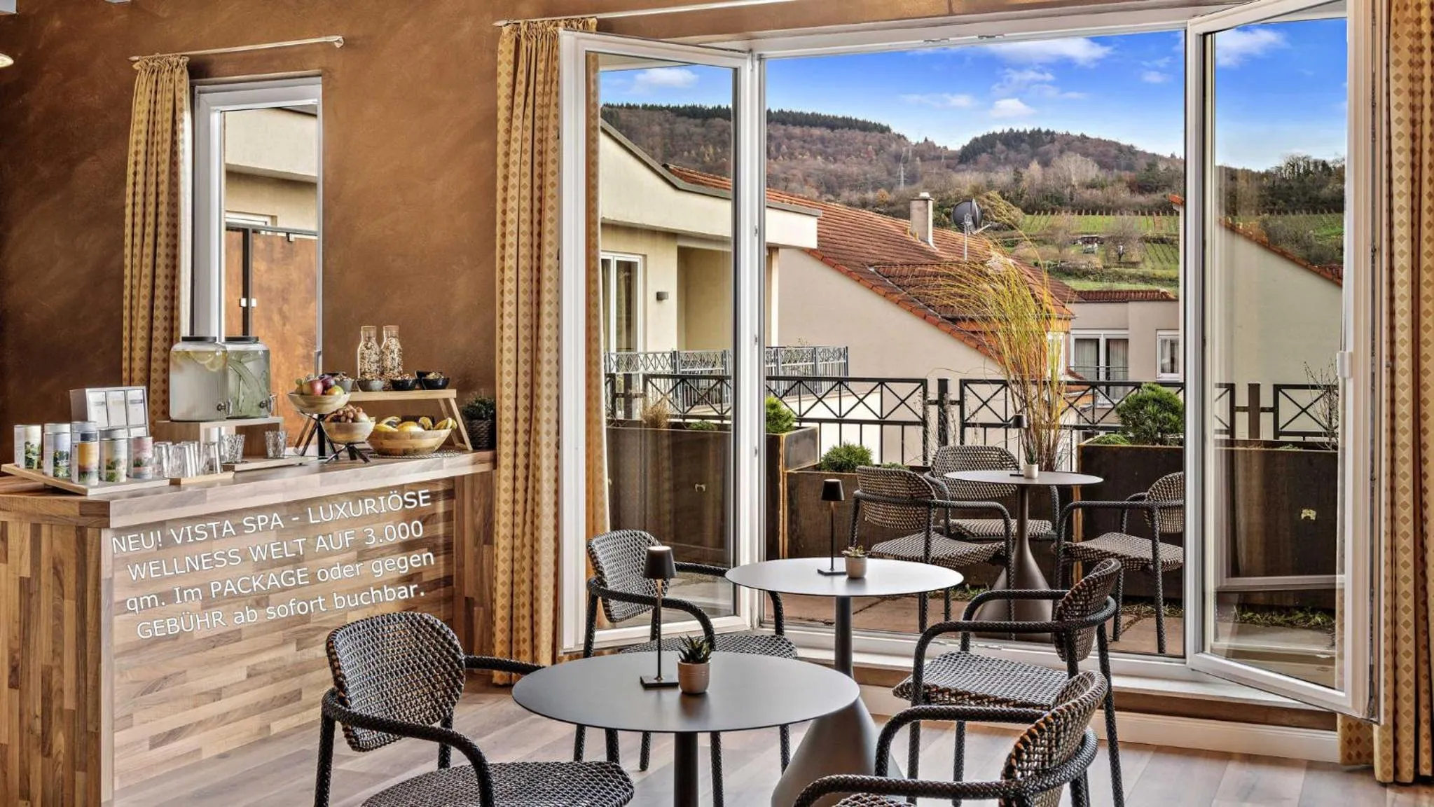 Lounge or bar in Hotel Villa Toskana