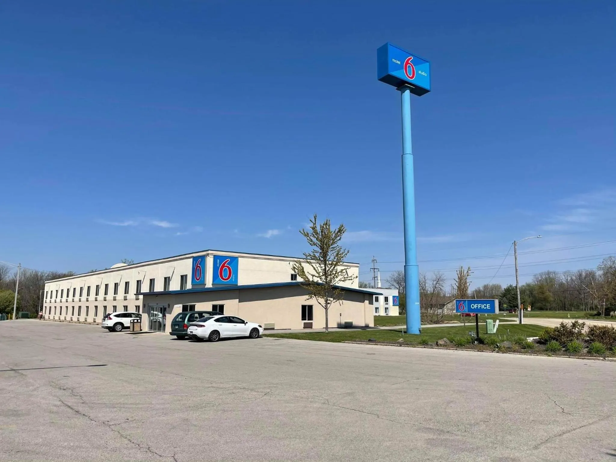 Property building in Peoria, IL