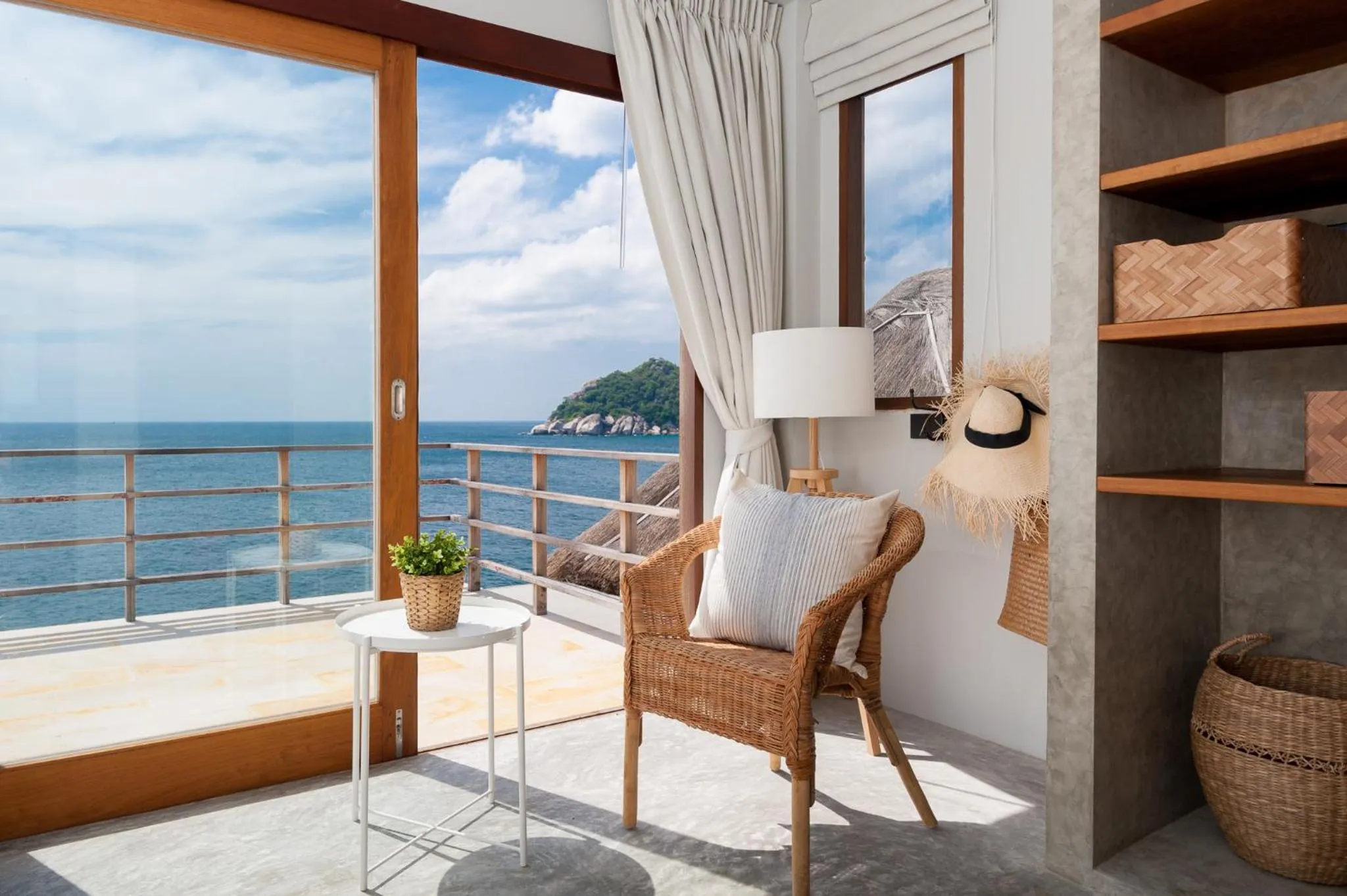 Day in Cape Shark Villas