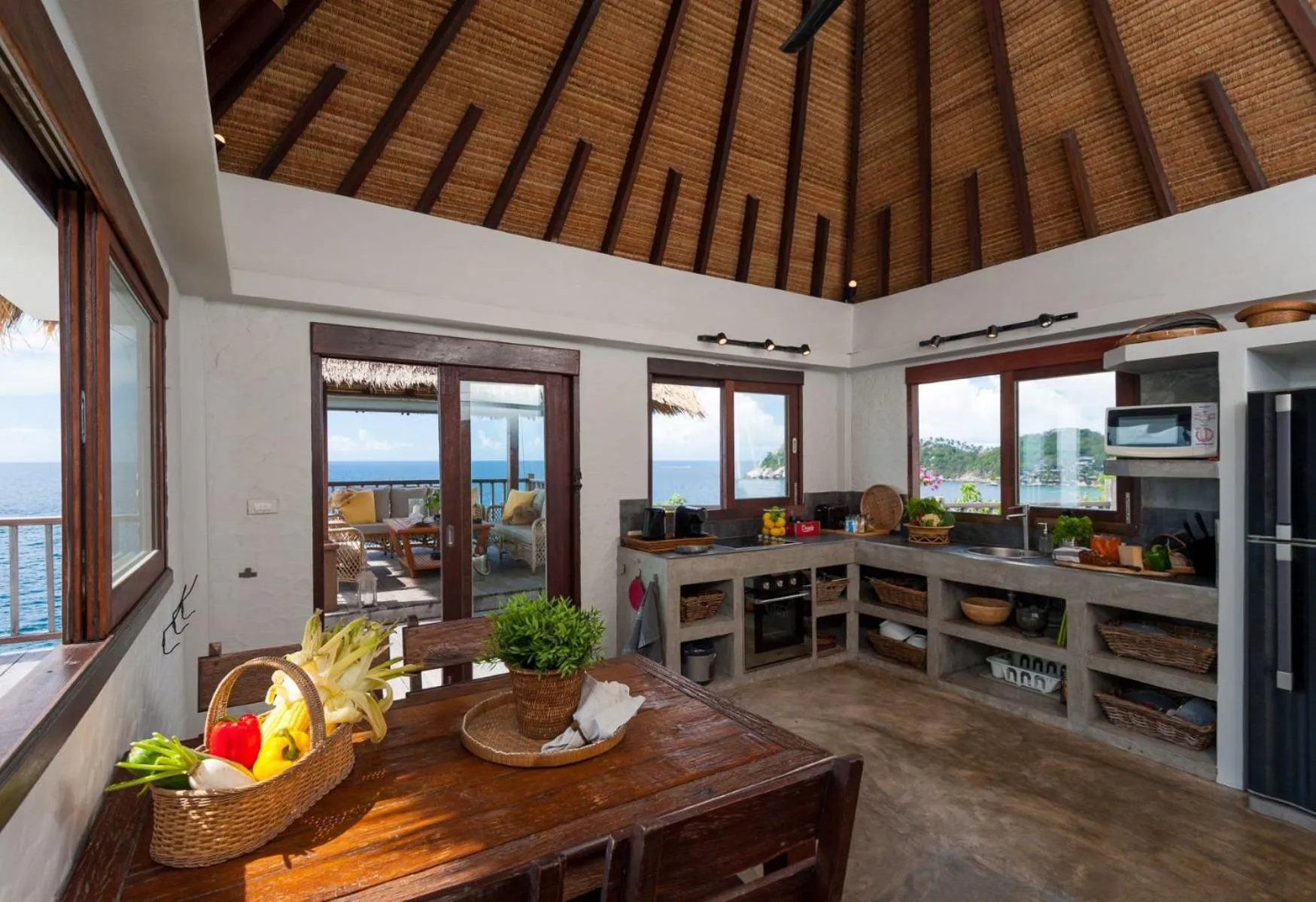 Kitchen or kitchenette in Cape Shark Villas