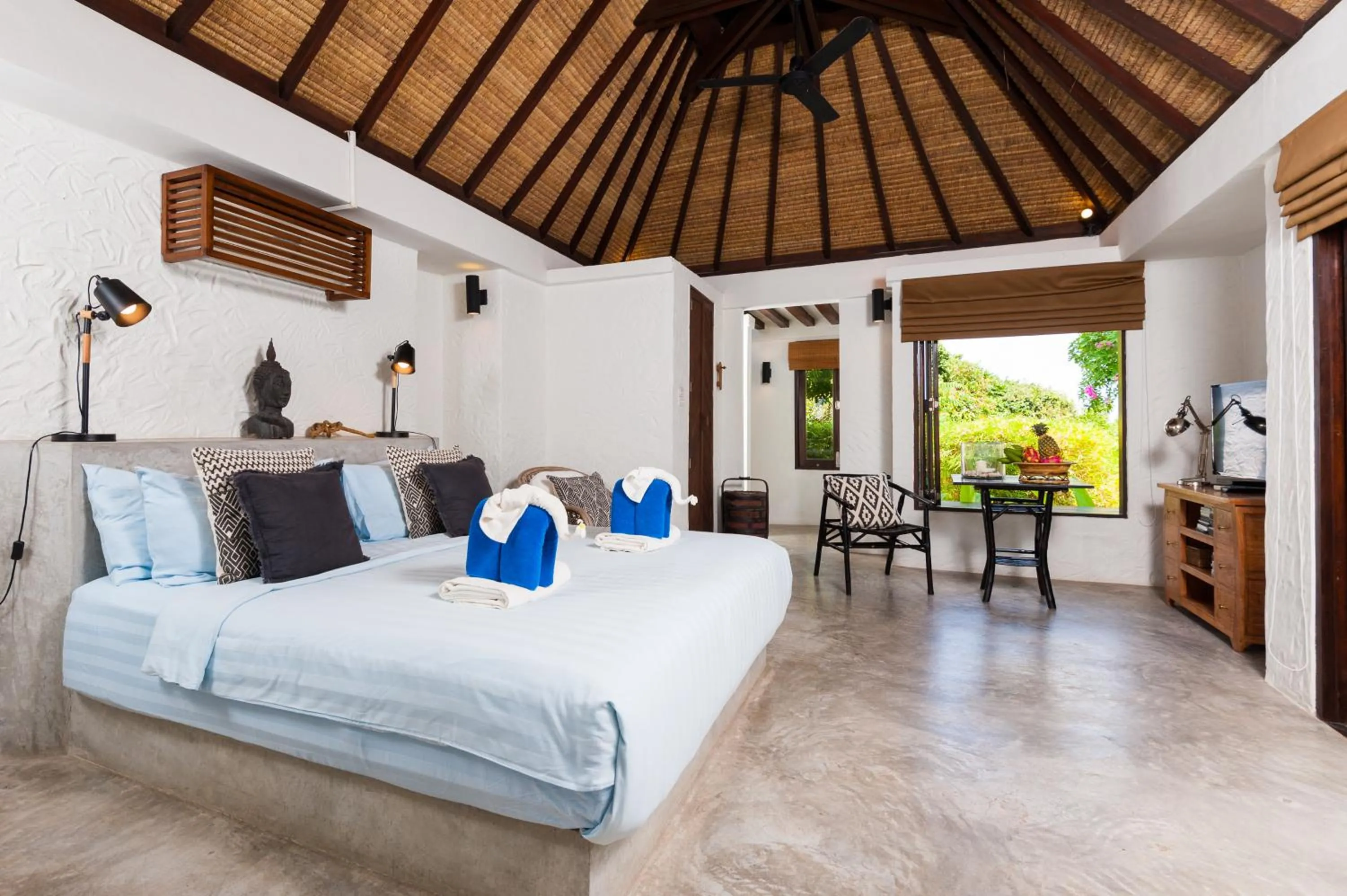 Bedroom, Bed in Cape Shark Villas