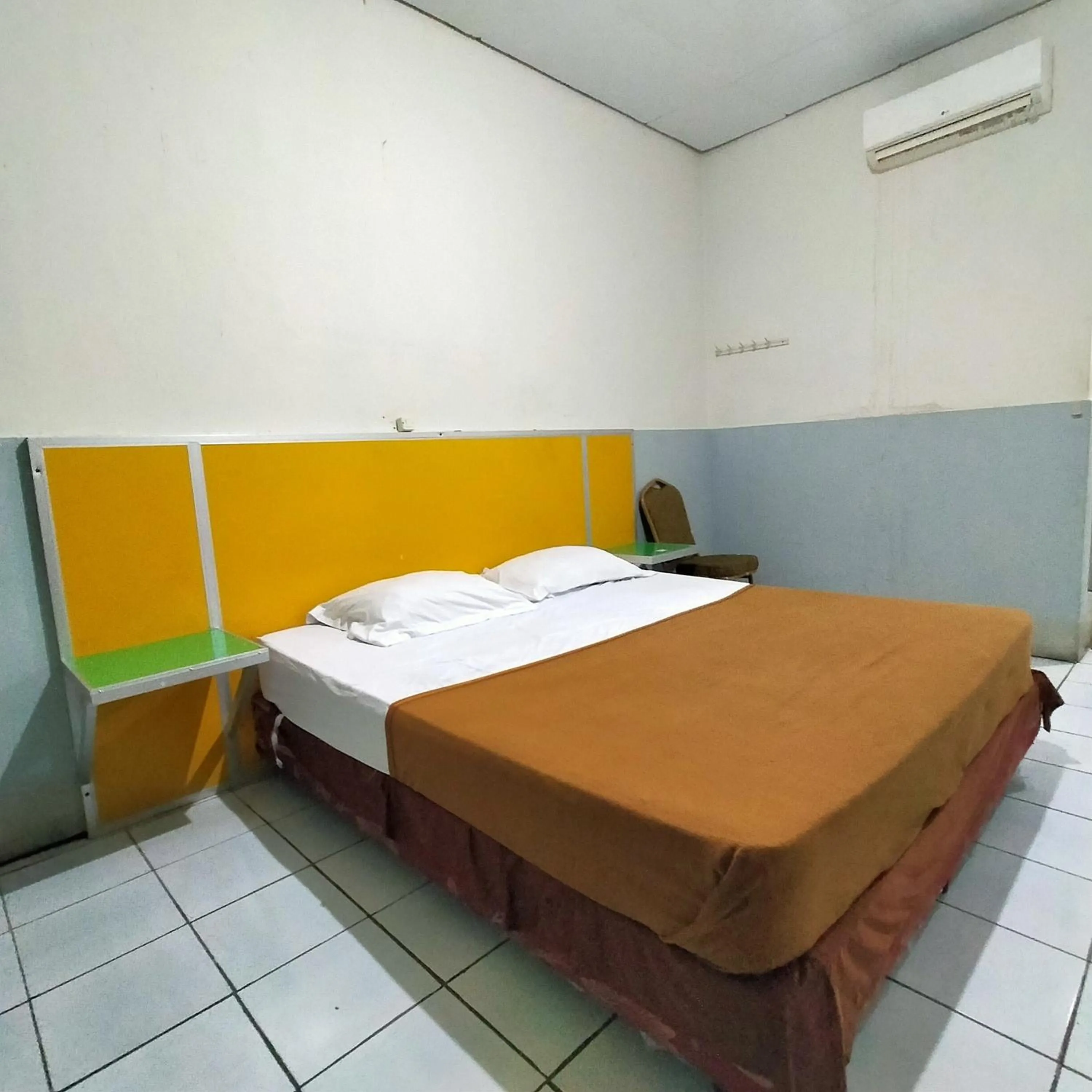 Bed in Hotel Nirwana Ternate RedPartner