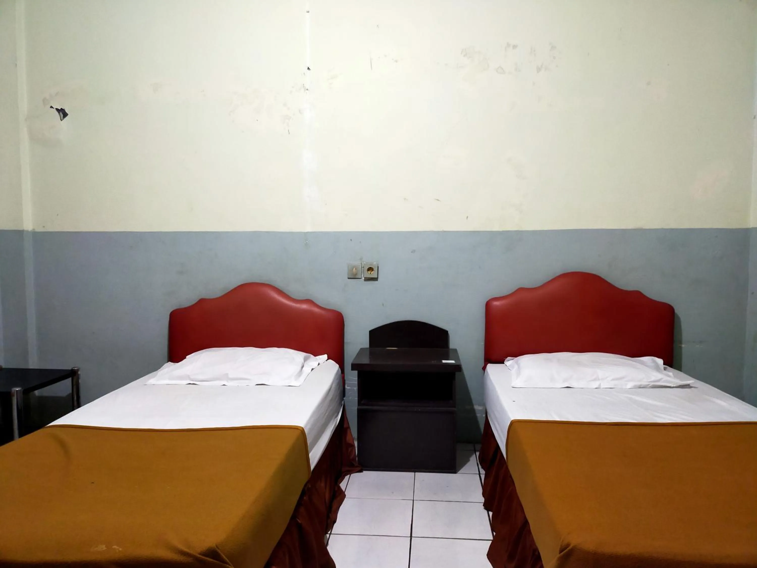 Bed in Hotel Nirwana Ternate RedPartner