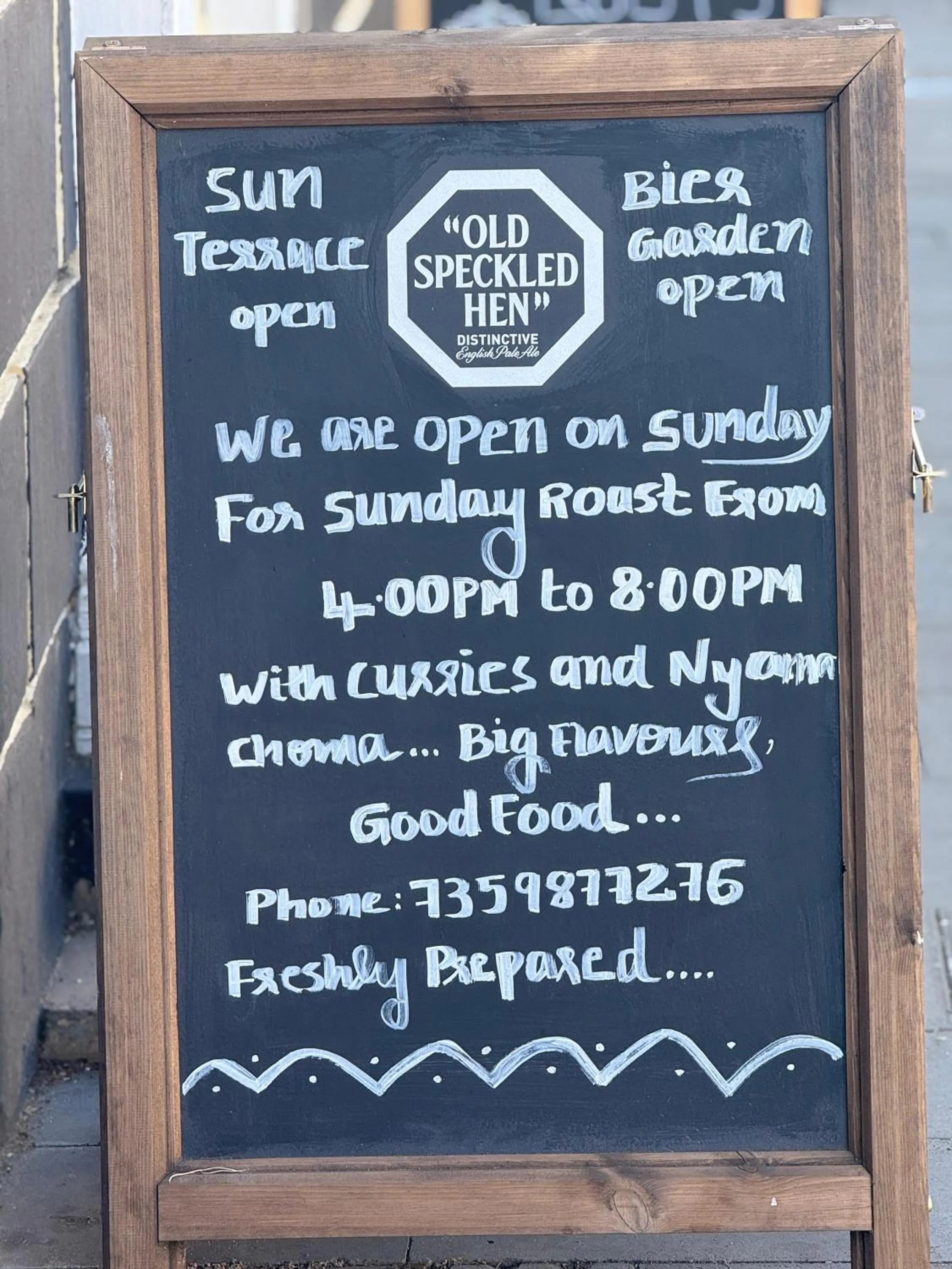 Restaurant/places to eat in The Vale Hotel