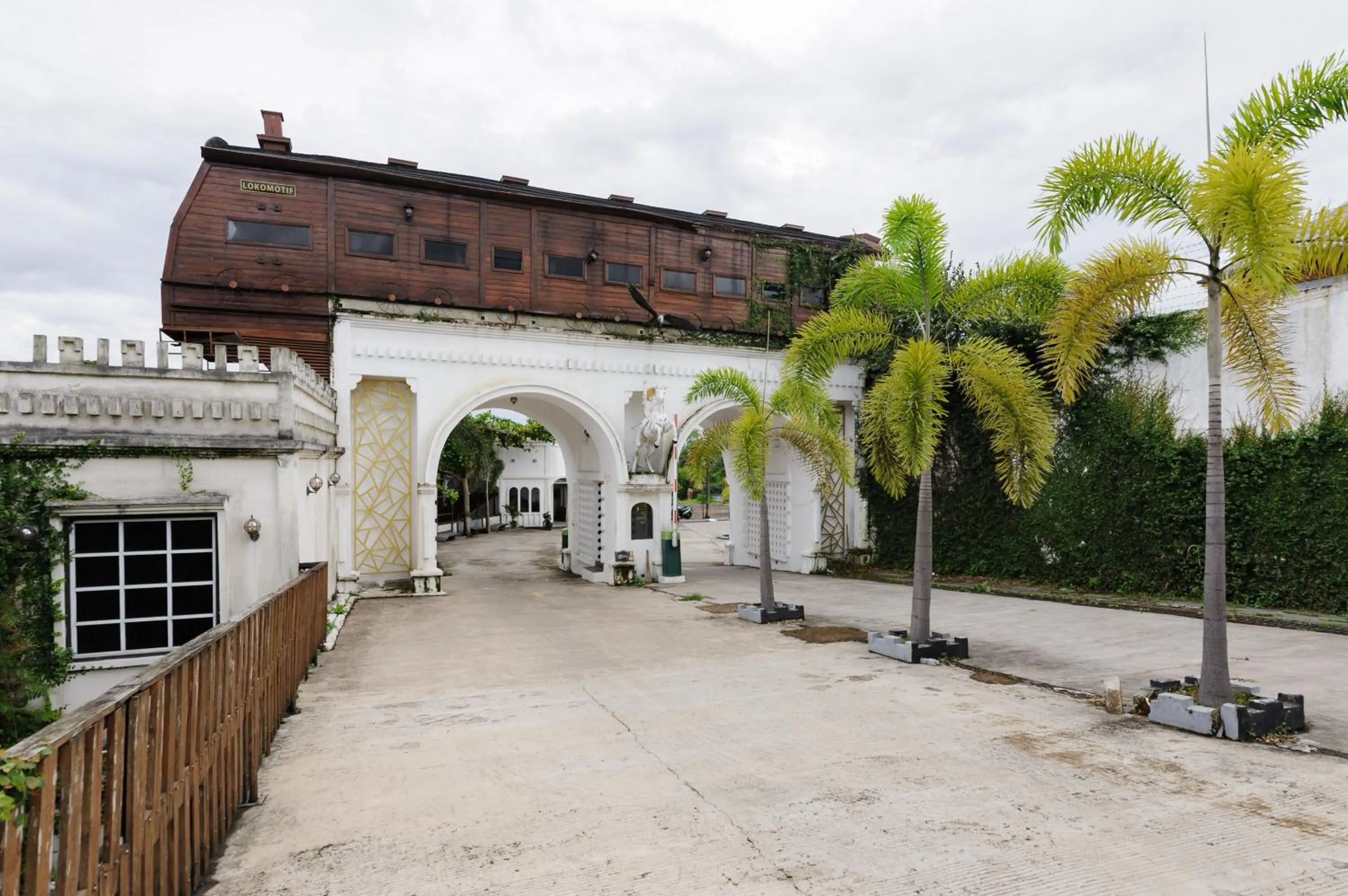 Property building in Urbanview Hotel Cianjur City Park by RedDoorz