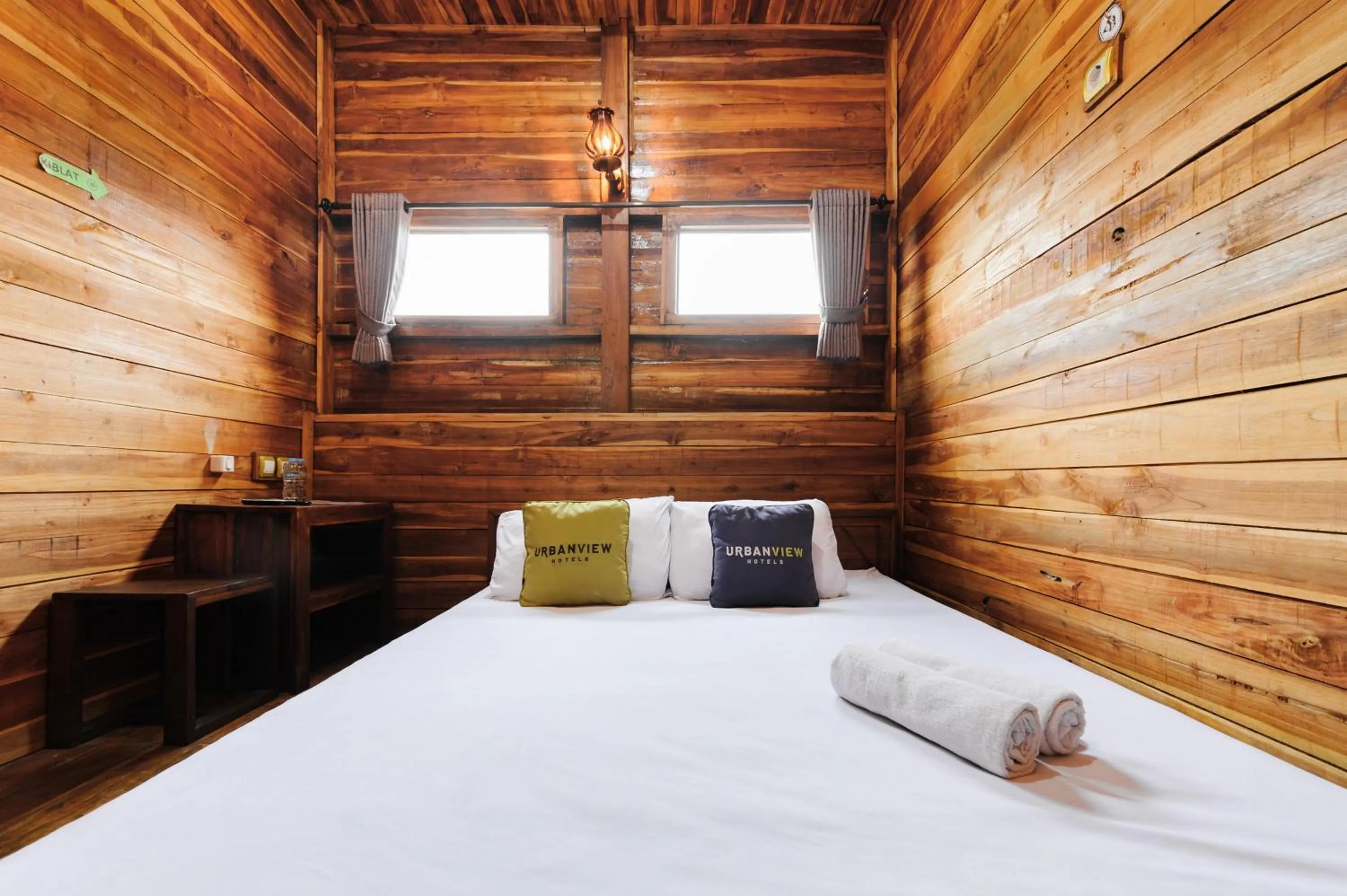 Bedroom, Bed in Urbanview Hotel Cianjur City Park by RedDoorz