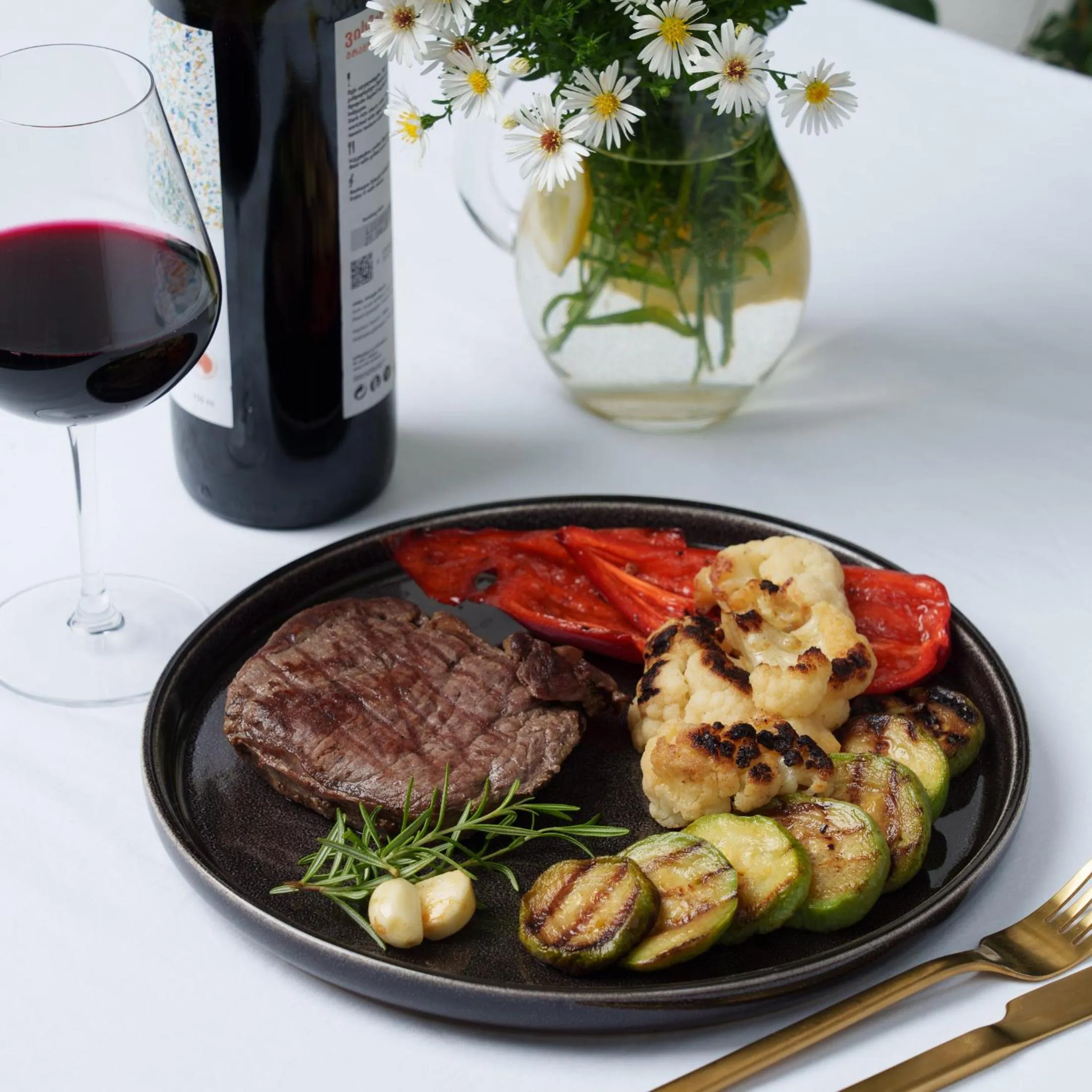 Food and drinks in Eleven Inn Tbilisi