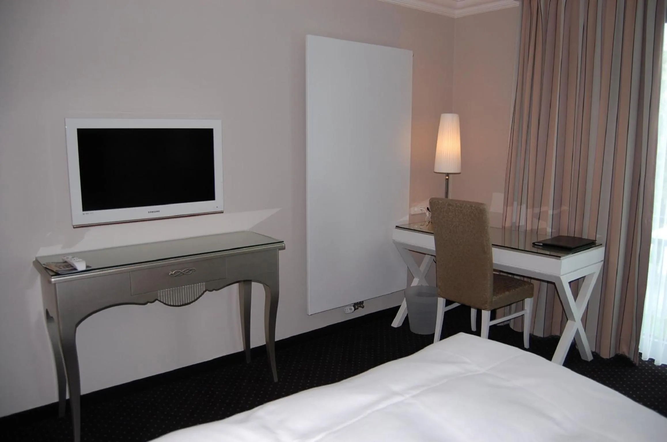 Bedroom, Bed in Hotel & Restaurant Schönau