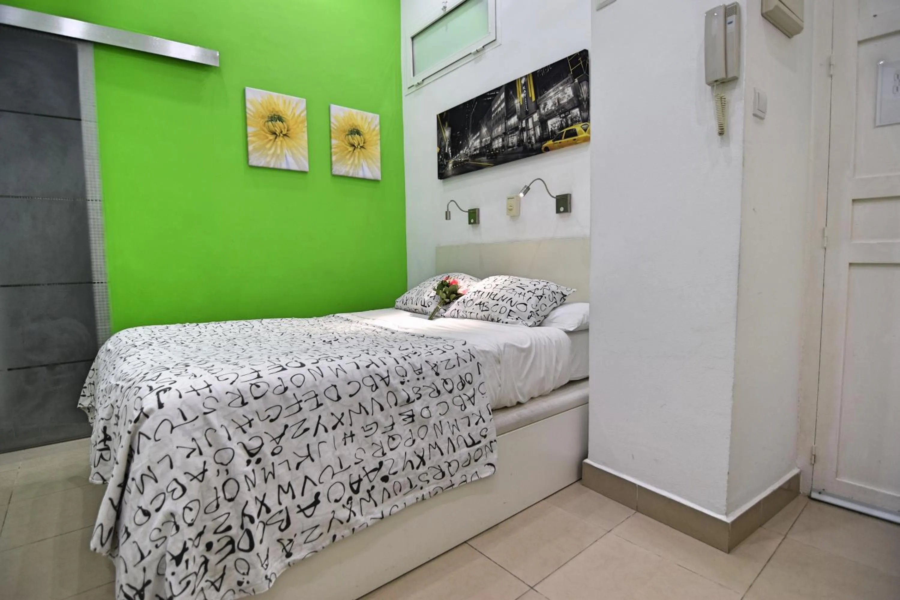 Photo of the whole room, Bed in Apartamentos Marques De La Merced