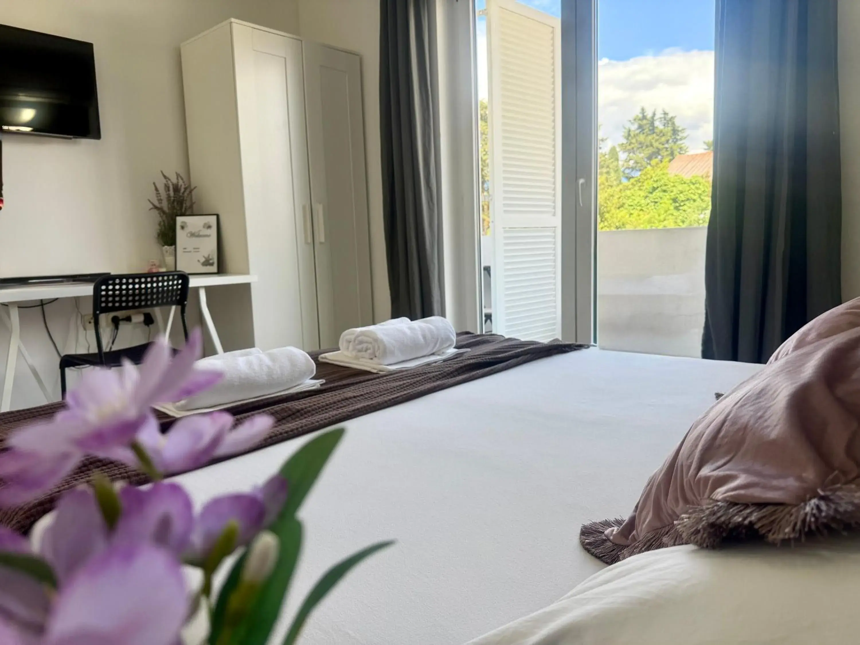 Double Room with Balcony in Apartments Ana & Ita Double Room with Balcony in Apartments Ana & Ita