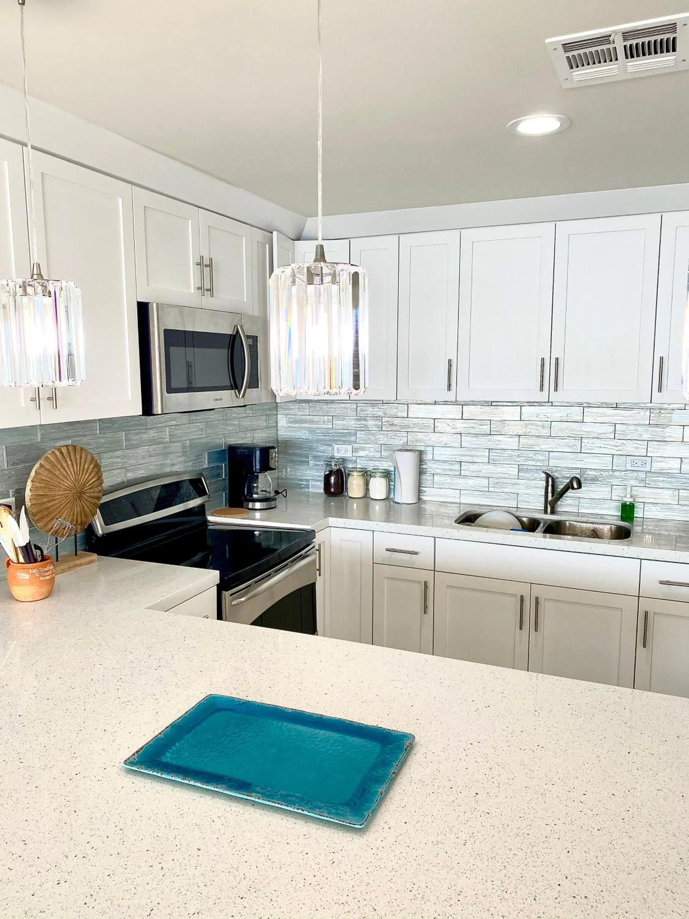 Beachfront Condo close Puerto Nuevo, Papas, and Valle de Guadalupe