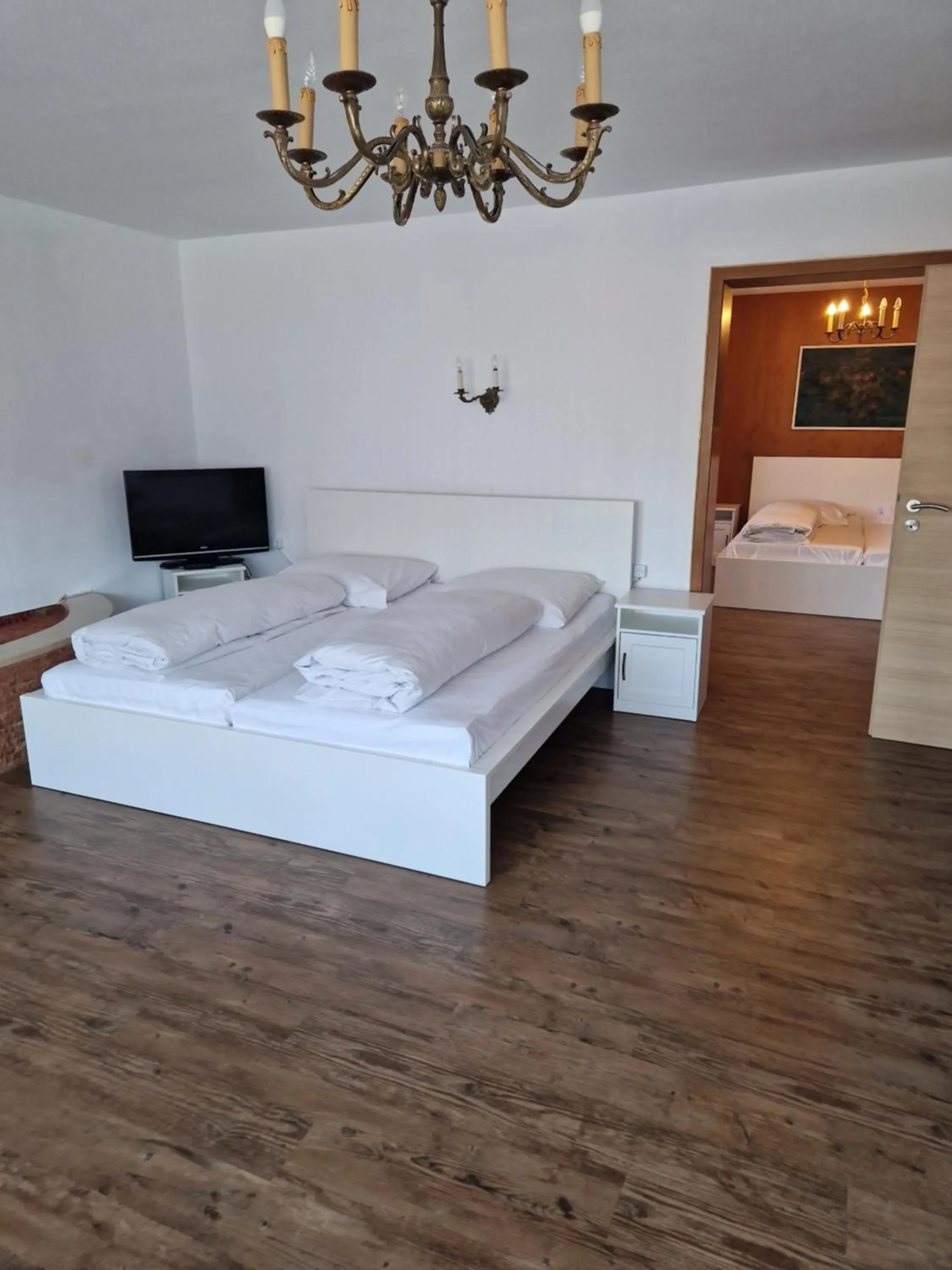 Photo of the whole room, Bed in HOTEL WALDHORN