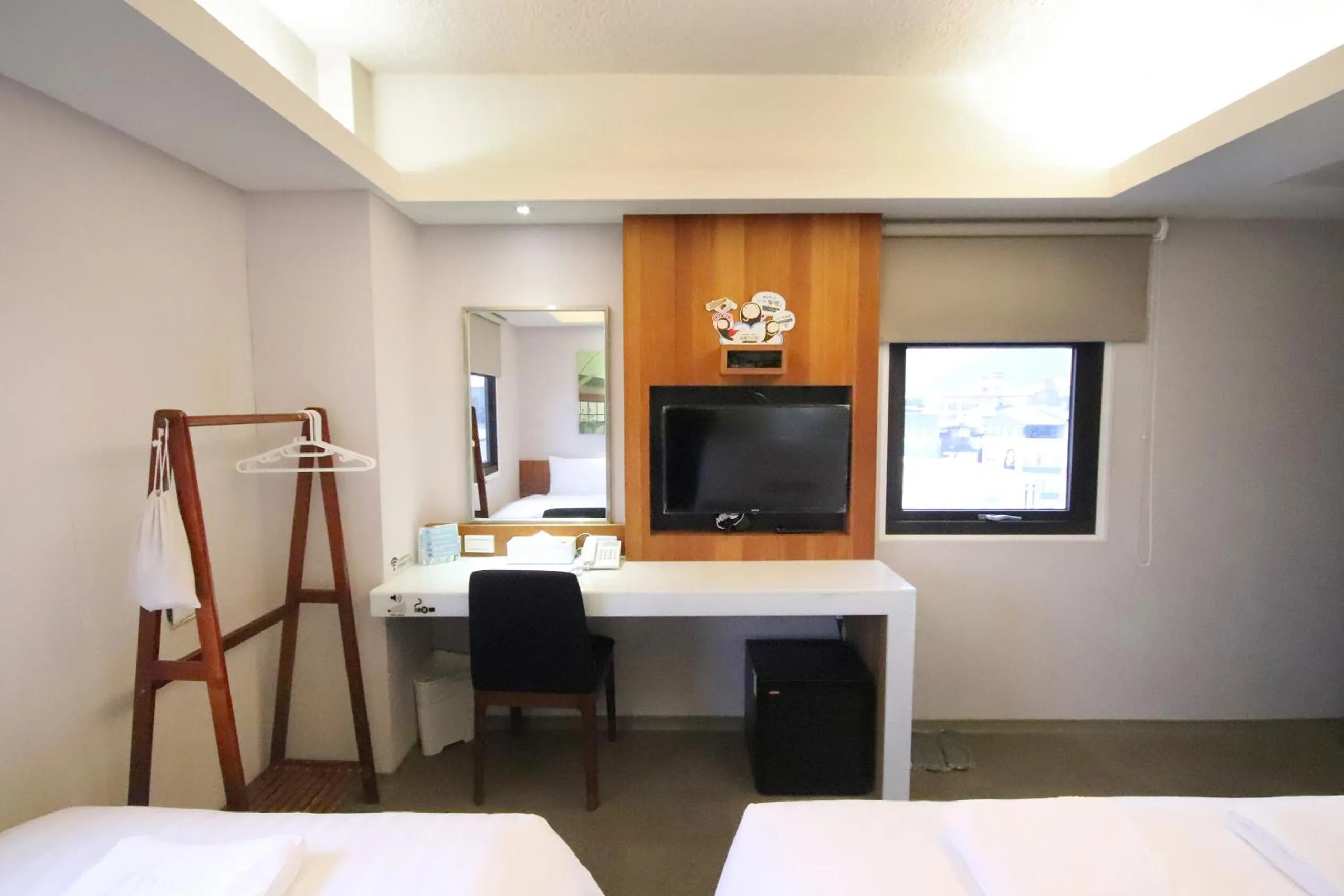 TV and multimedia, Bed in Meci Hotel