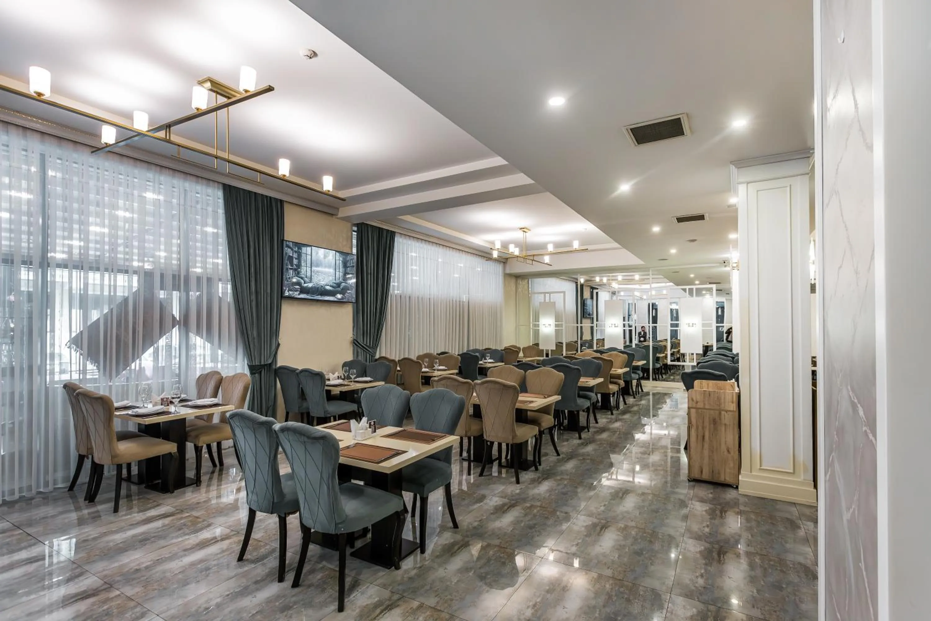 Restaurant/places to eat in ALBA HOTEL & SPA